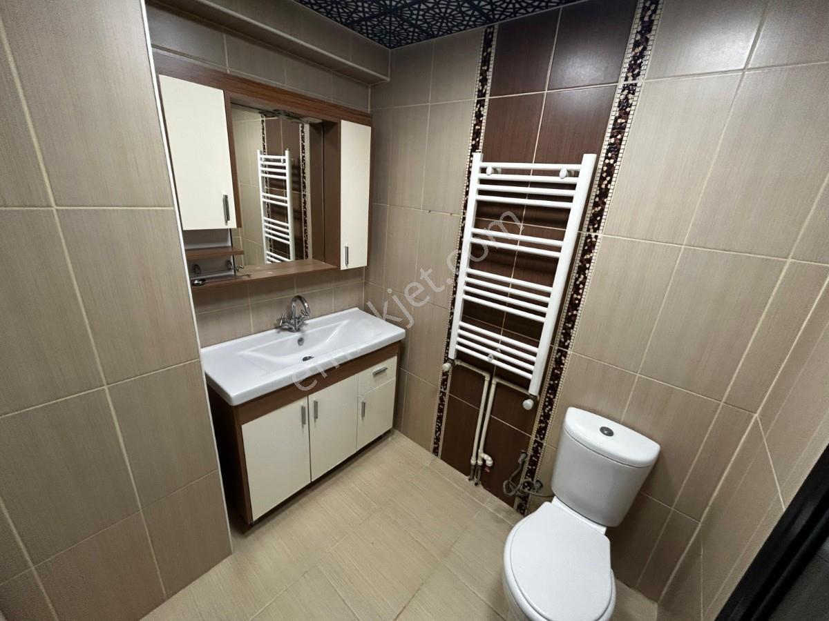 Sincan Ahi Evran Mah.3+1 Lüks Yapılı Bagımsız Ara Katta Daire - Görsel 14