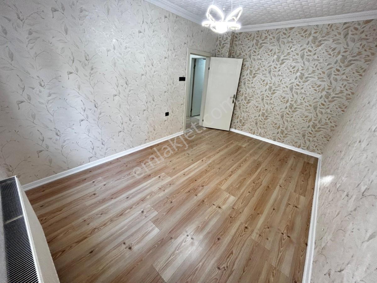 Sincan Ahi Evran Mah.3+1 Lüks Yapılı Bagımsız Ara Katta Daire - Görsel 9