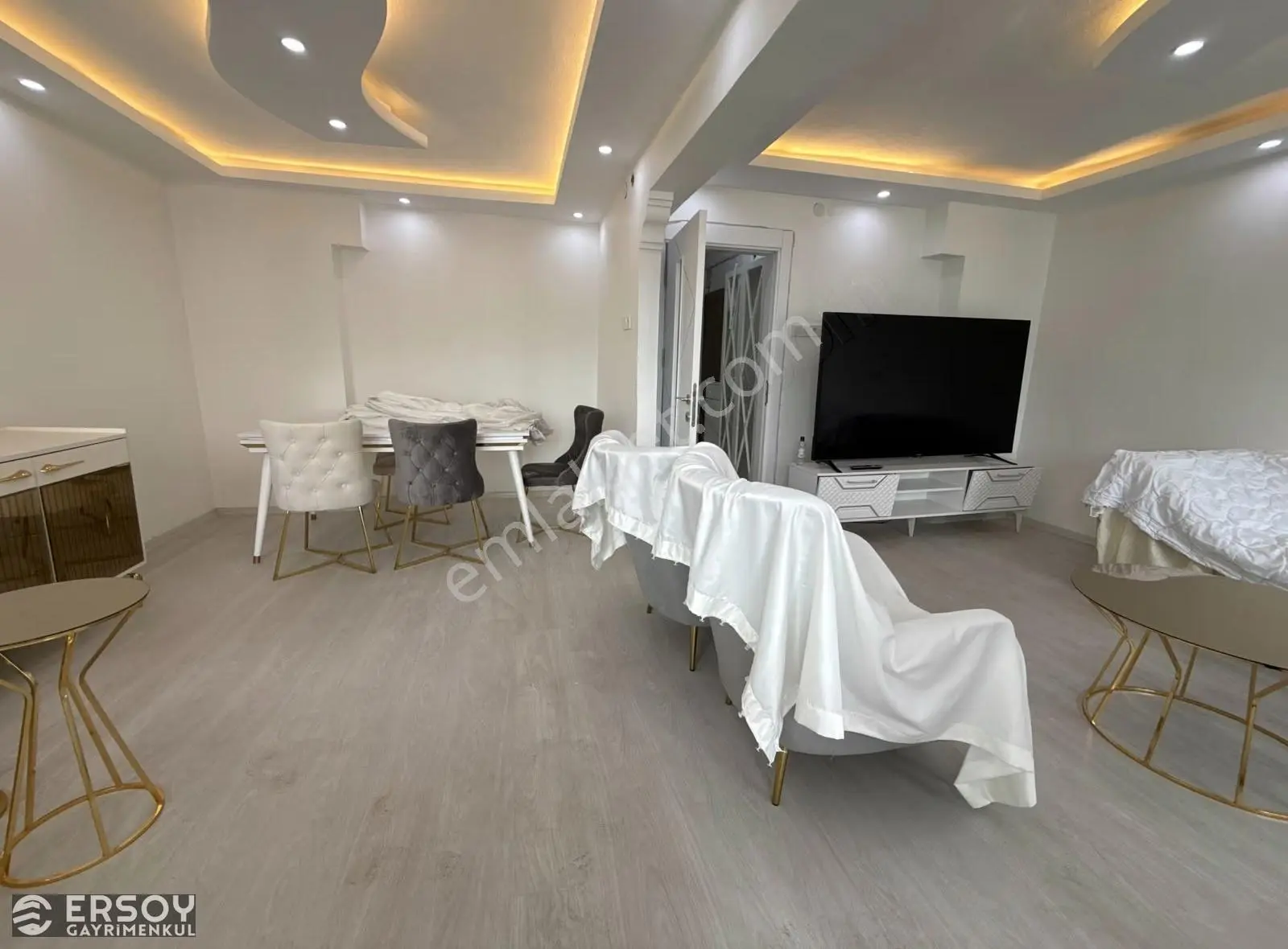 Satılık Tevfikiye Mh. Cadde Üstü 3+1'den 2+1 Dönmüş Masrafsız