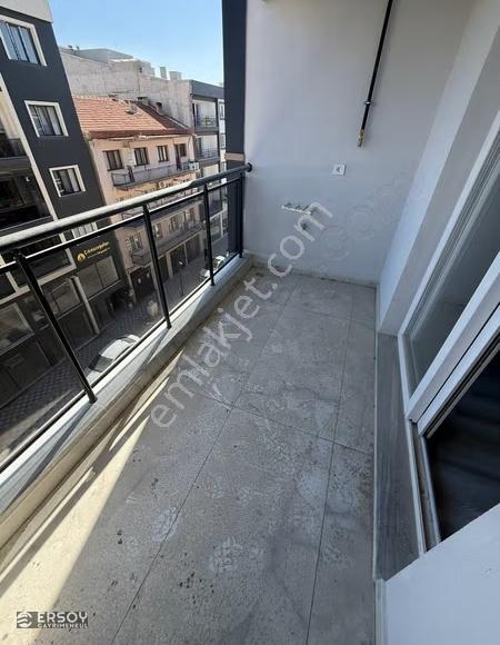 Satılık 2+1 Kapalı Mutfak Kapalı Oto Parklı Geniş Daire - Görsel 21