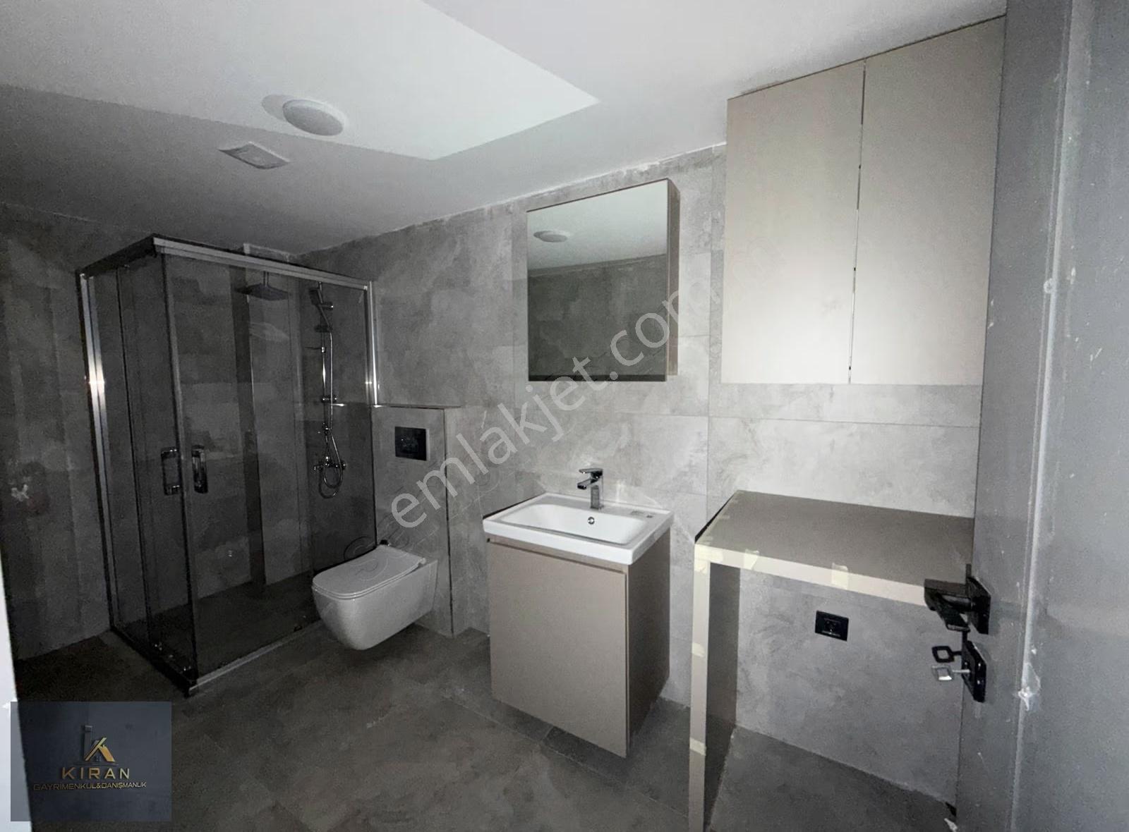 Yenişakran Sayfiye Mah. 3+1 Geniş Bahçeli Denize Komşu Villa - Görsel 23