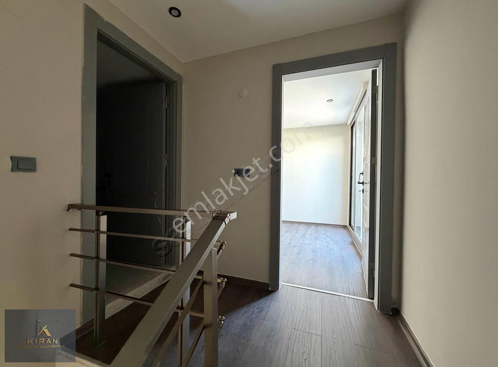 Yenişakran Sayfiye Mah. 3+1 Geniş Bahçeli Denize Komşu Villa - Görsel 27