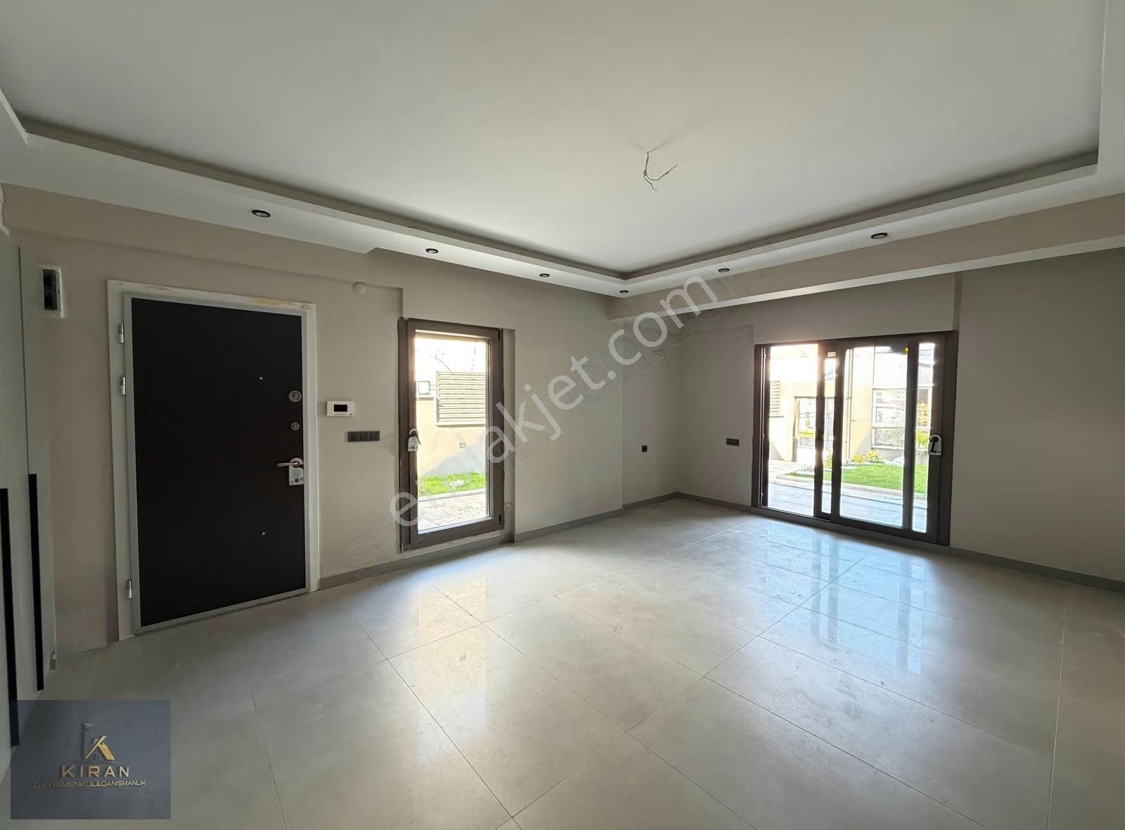 Yenişakran Sayfiye Mah. 3+1 Geniş Bahçeli Denize Komşu Villa - Görsel 26