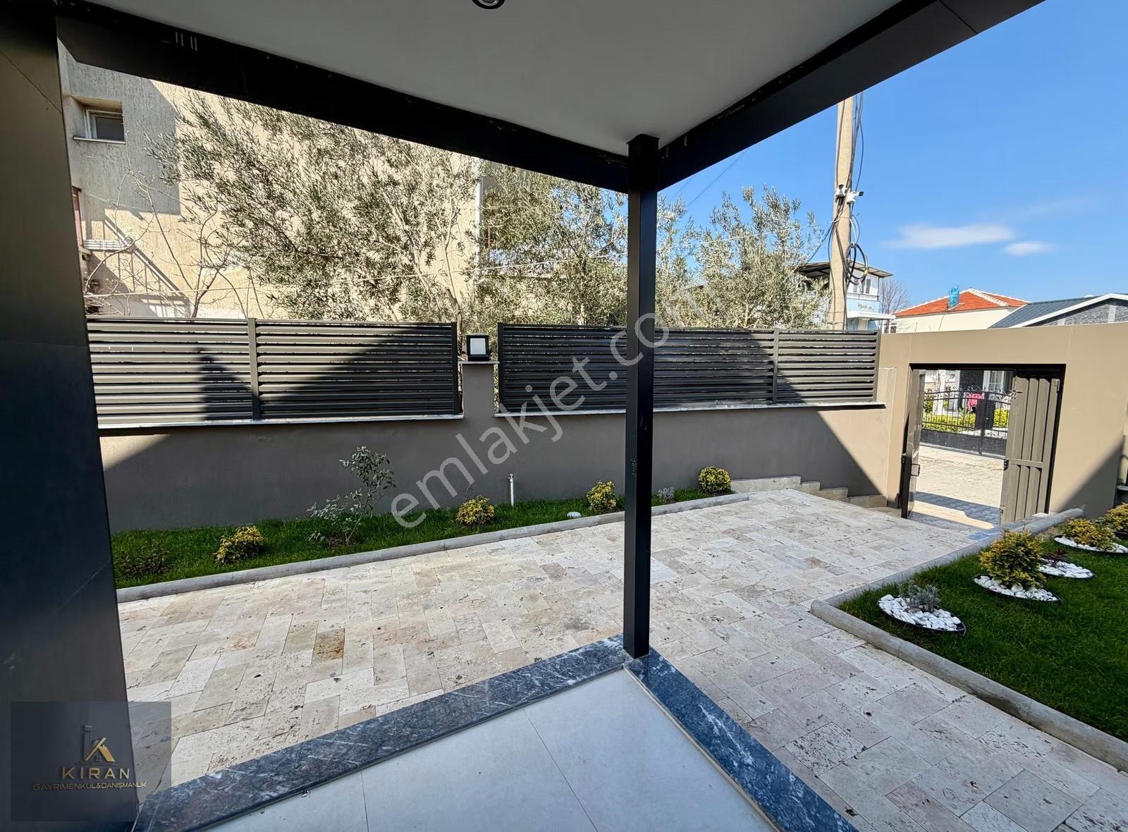 Yenişakran Sayfiye Mah. 3+1 Geniş Bahçeli Denize Komşu Villa - Görsel 14