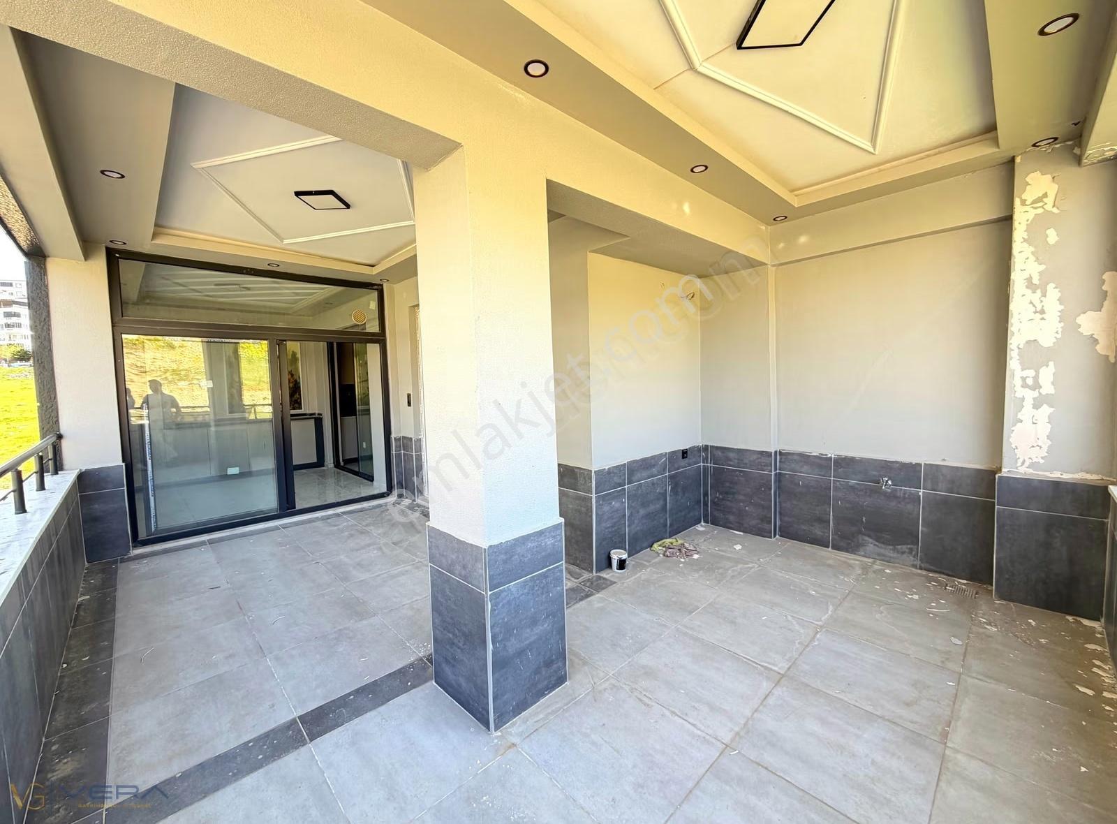Şahintepede Sıfır, İskanlı 3.5+1 165 M² Net Geniş Daire - Görsel 6