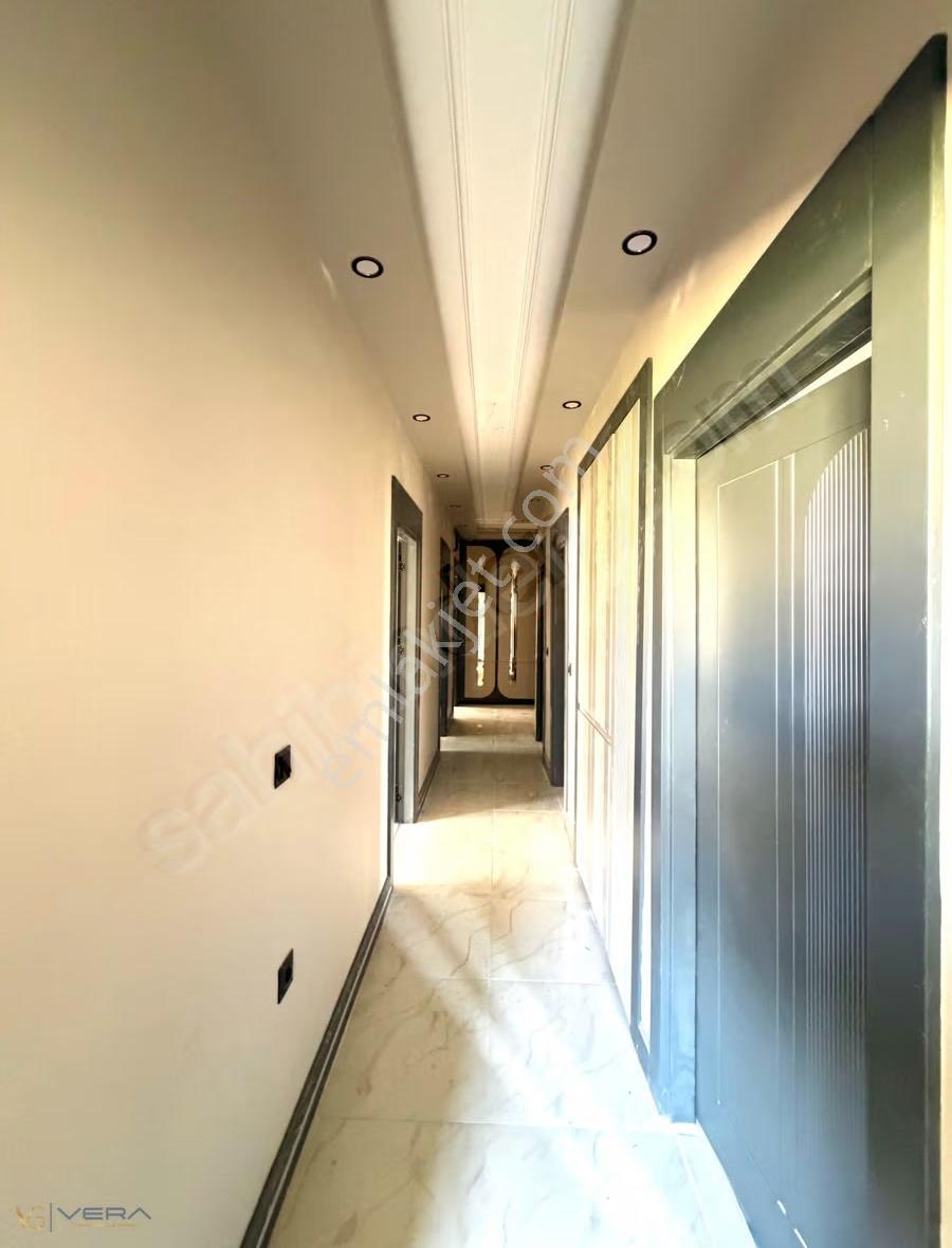 Şahintepede Sıfır, İskanlı 3.5+1 165 M² Net Geniş Daire - Görsel 3