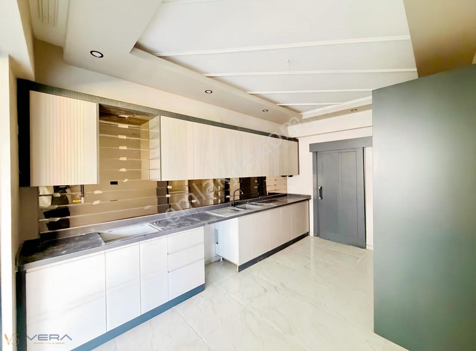 Şahintepede Sıfır, İskanlı 3.5+1 165 M² Net Geniş Daire - Görsel 16