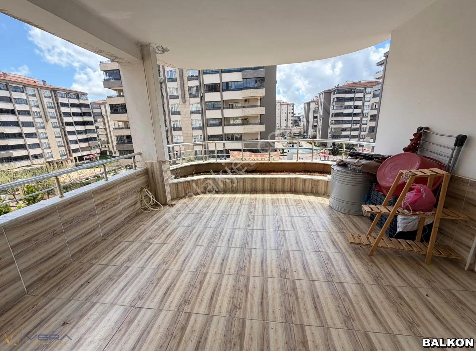 İbn-i Sina'da Yerden Isıtmalı Bakımlı 3.5+1 Satılık Daire - Görsel 34