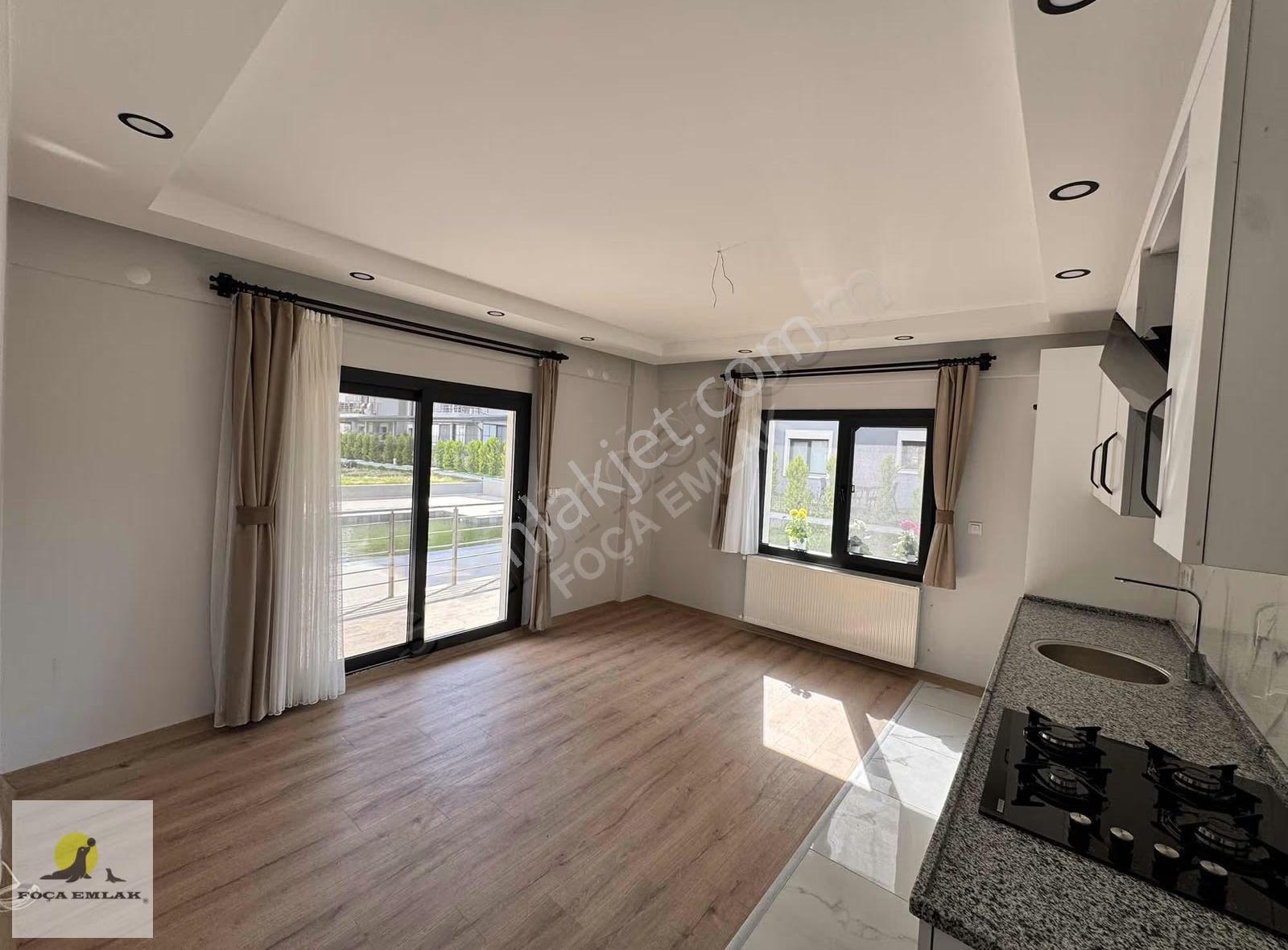Yeni Foça Da Havuzlu Butik Sitede Kiralık Sıfır 1+1 Daire - Görsel 9