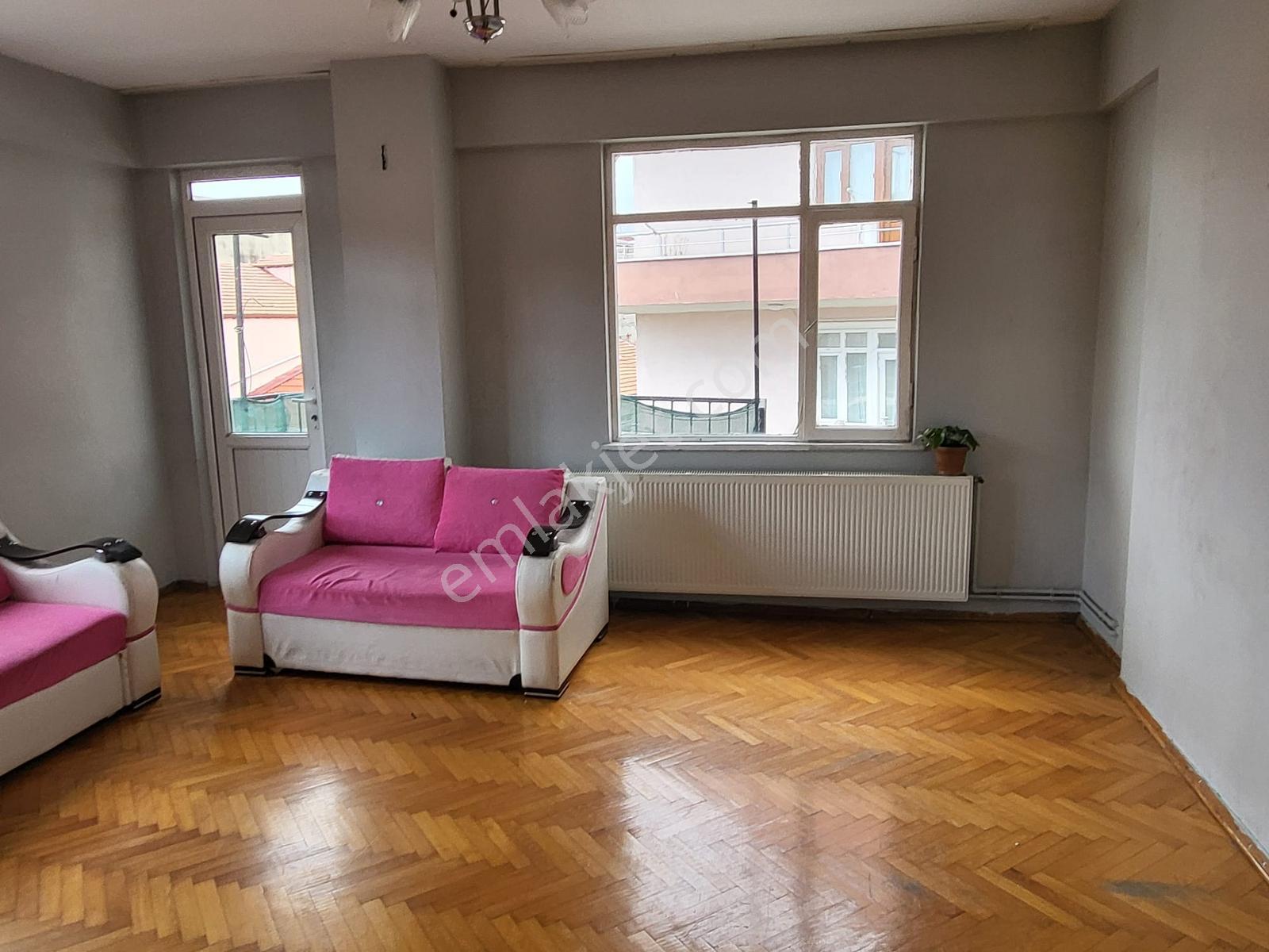 Gölcük Merkezde Kiralık 3+1 Daire - Görsel 9