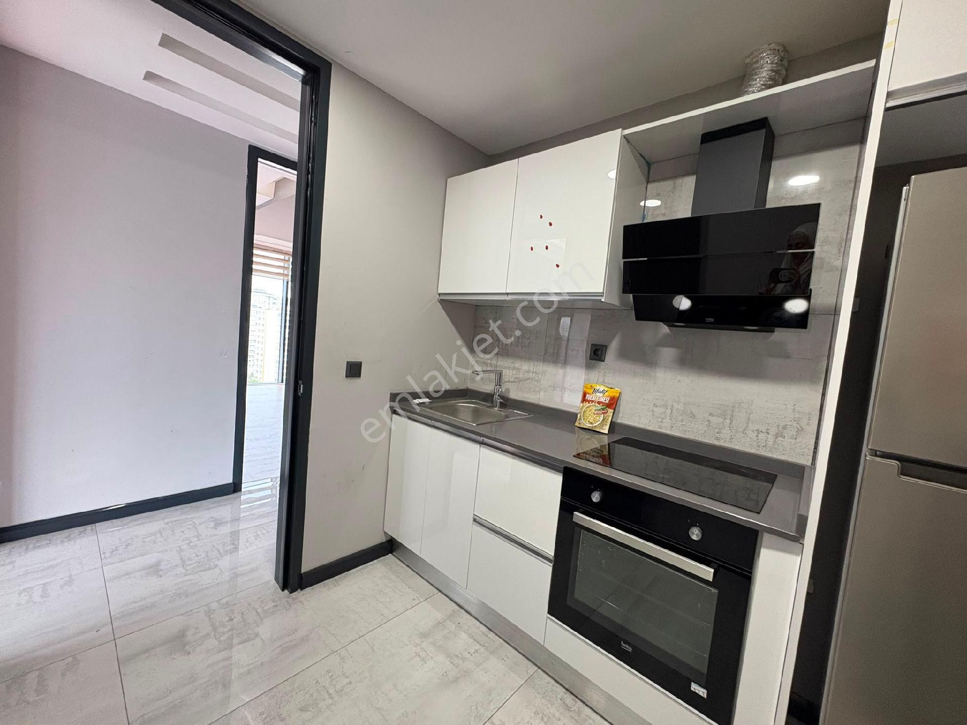 Mega Arslan Cadde 75 Plazada Satılık 2+1 Fırsat Büro & Ofis - Görsel 8