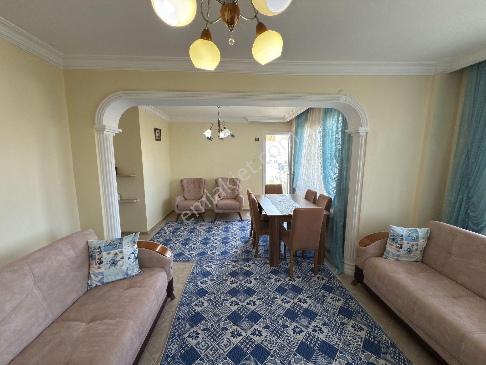 Kuşadası Satılık Bakımlı Denız Manzaralı Doğalgazlı 2+1
