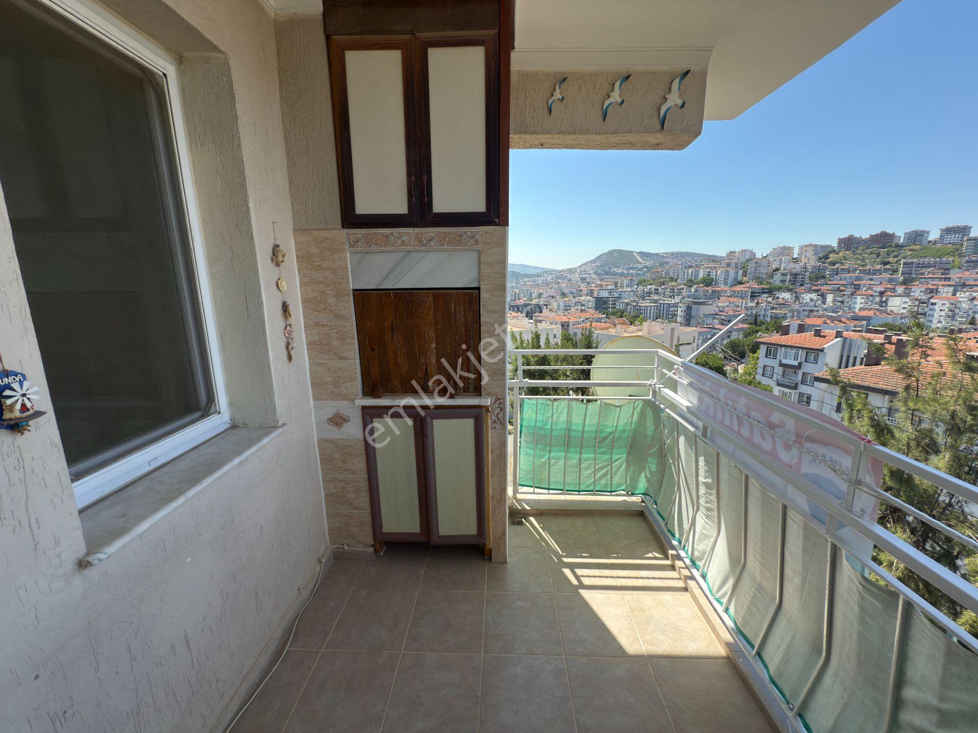 Kuşadası Satılık Bakımlı Denız Manzaralı Doğalgazlı 2+1 - Görsel 22