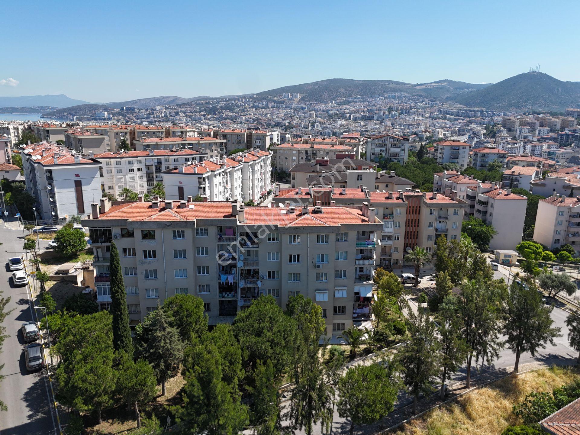 Kuşadası Satılık Bakımlı Denız Manzaralı Doğalgazlı 2+1 - Görsel 12