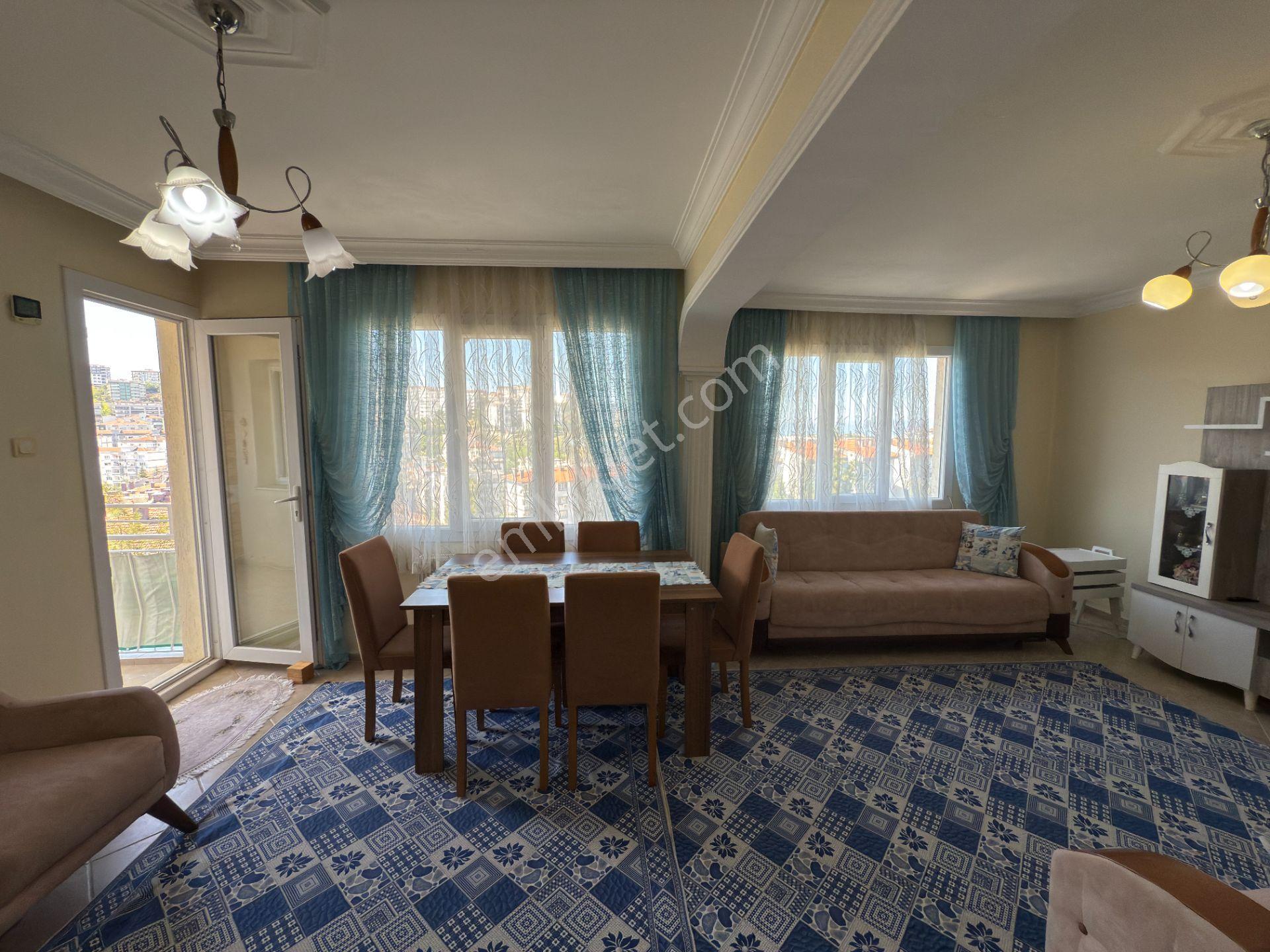 Kuşadası Satılık Bakımlı Denız Manzaralı Doğalgazlı 2+1 - Görsel 10