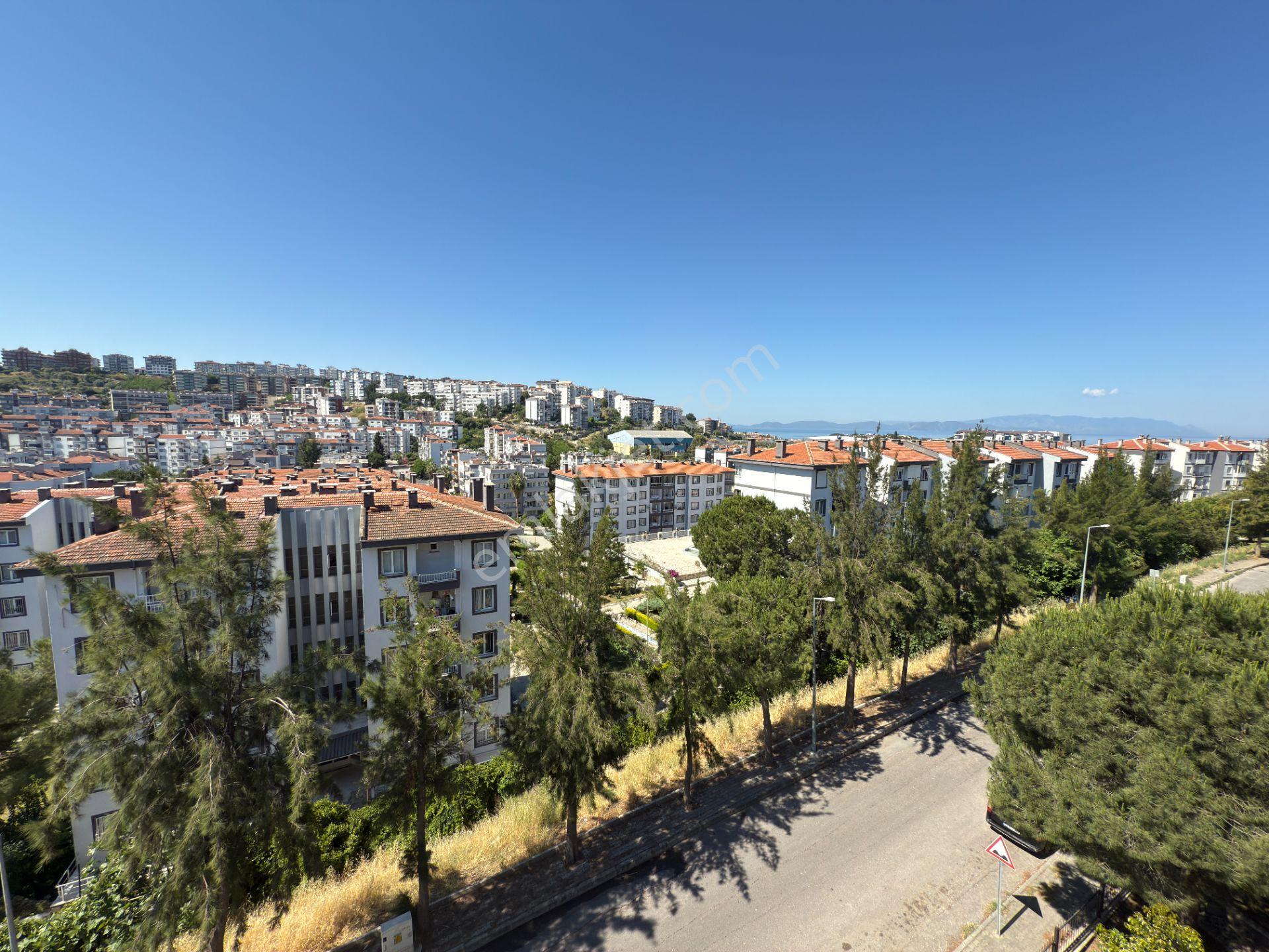Kuşadası Satılık Bakımlı Denız Manzaralı Doğalgazlı 2+1 - Görsel 23