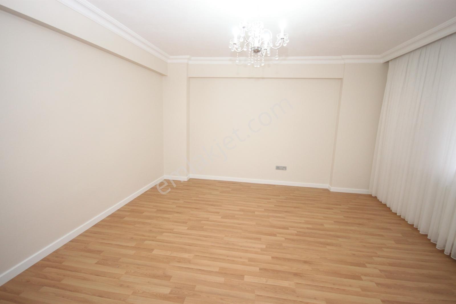 Tuzla Yayla Mahallesinde Site İçinde 2+1 Satılık Daire - Görsel 8