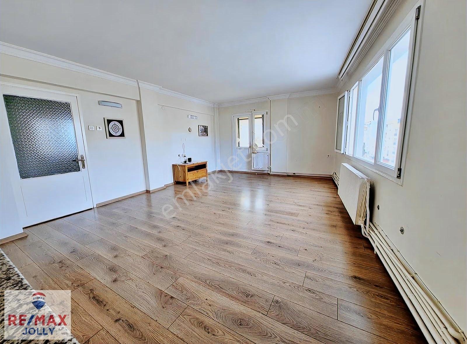 Menderes Mah. Adnan Kahveci Caddesi Satılık 3+1 Daire 135 M² - Görsel 33
