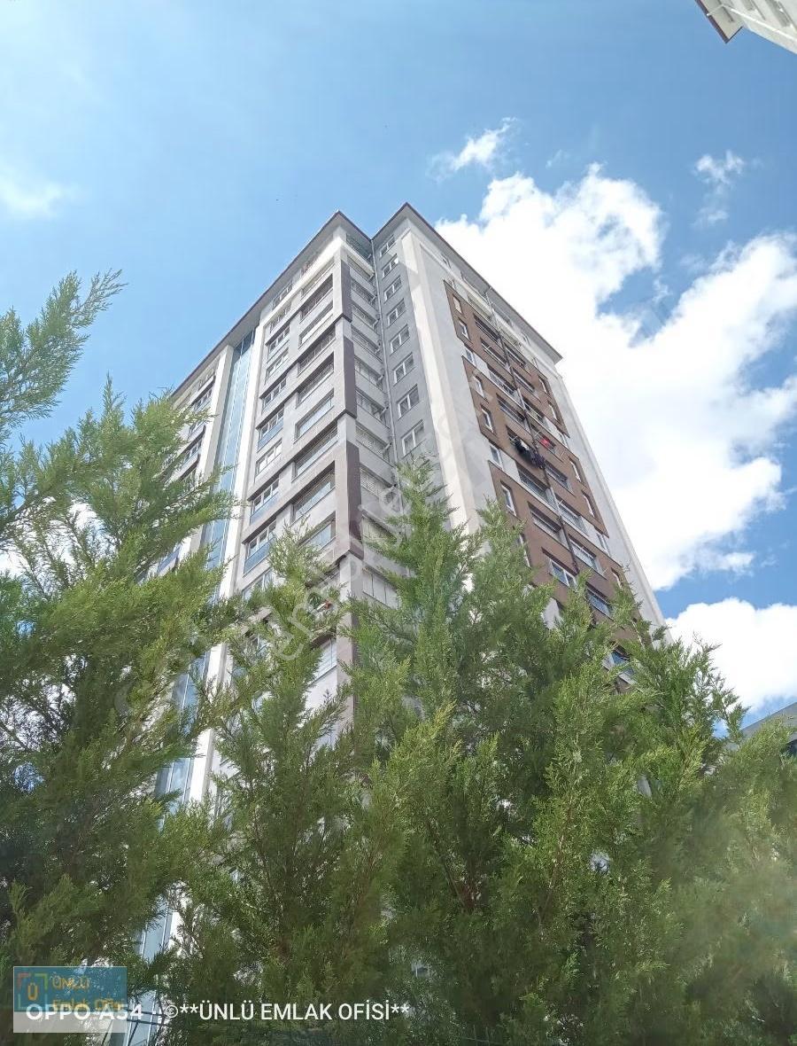 Ünlü Emlaktan Kuzeykentte Merkezi Konumda Manzaralı Lüks Daire - Görsel 2