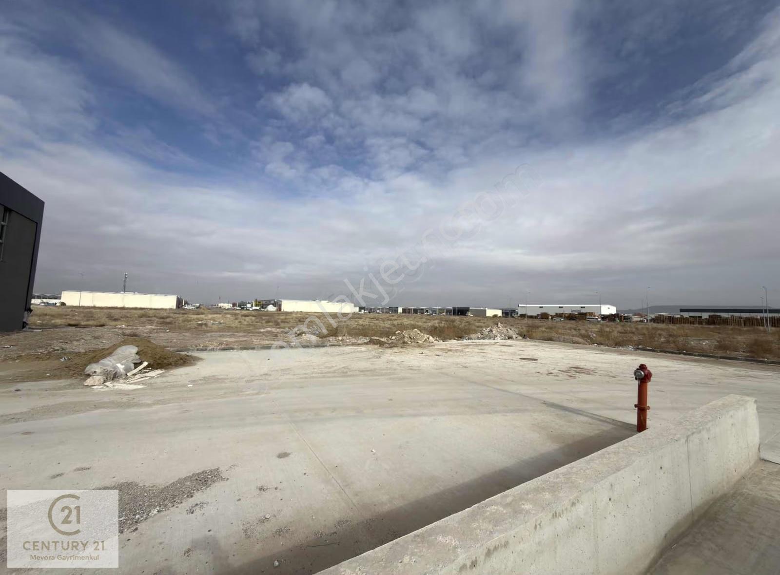 Aksaray Bahçesaray Sanayi Sitesinde 200m2 Dükkan - Görsel 18