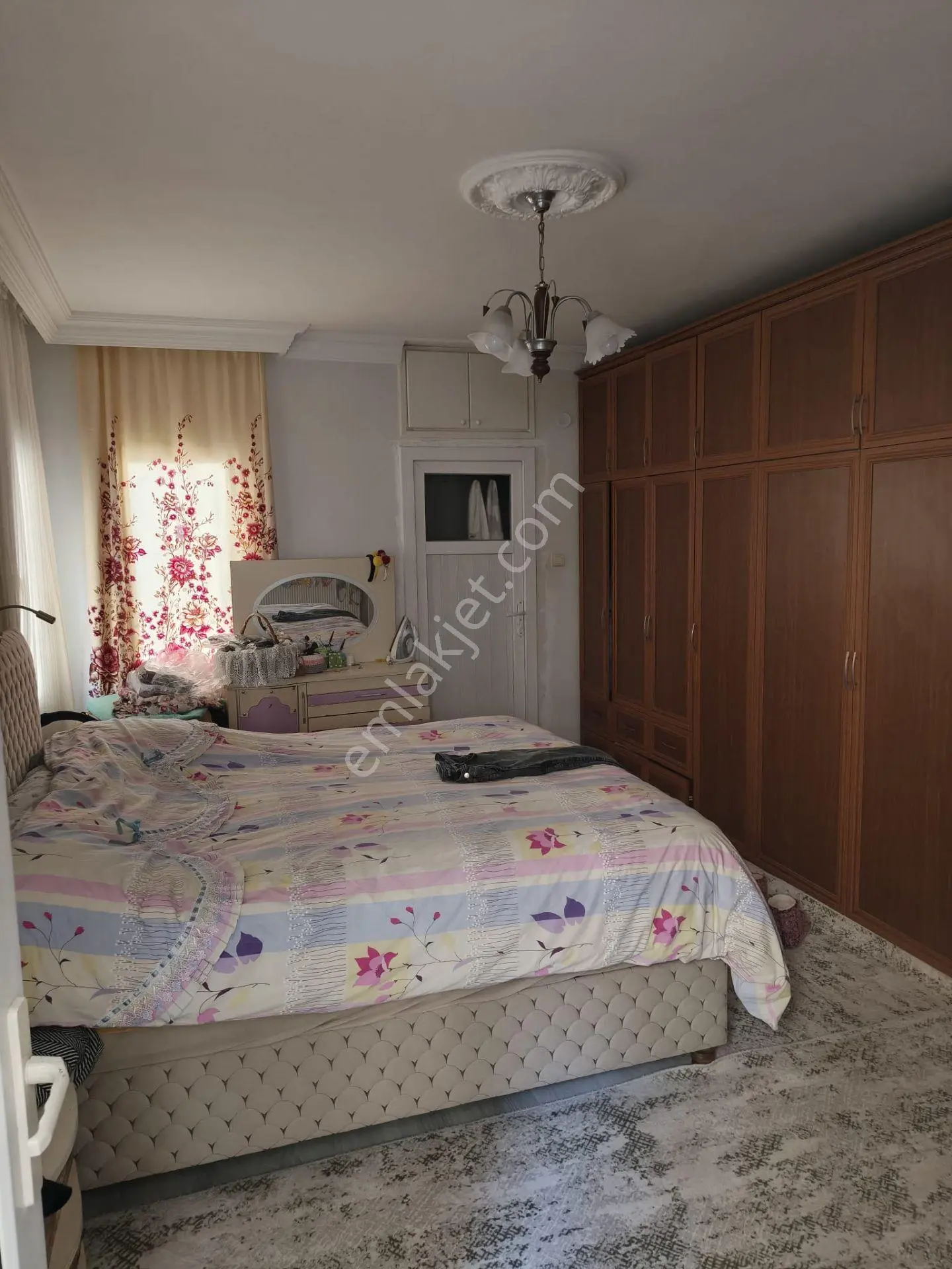 Adana Güzelyalıda Çukurova Devlet Hastanesine Yakın Konumda Eşyalı 3+1 Kiralık Fırsat Daire - Görsel 4
