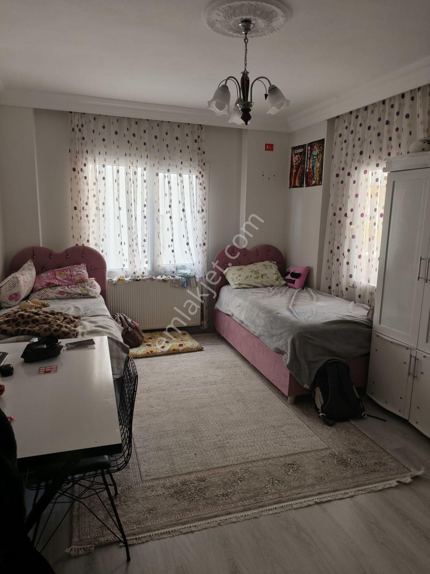 Adana Güzelyalıda Çukurova Devlet Hastanesine Yakın Konumda Eşyalı 3+1 Kiralık Fırsat Daire - Görsel 9