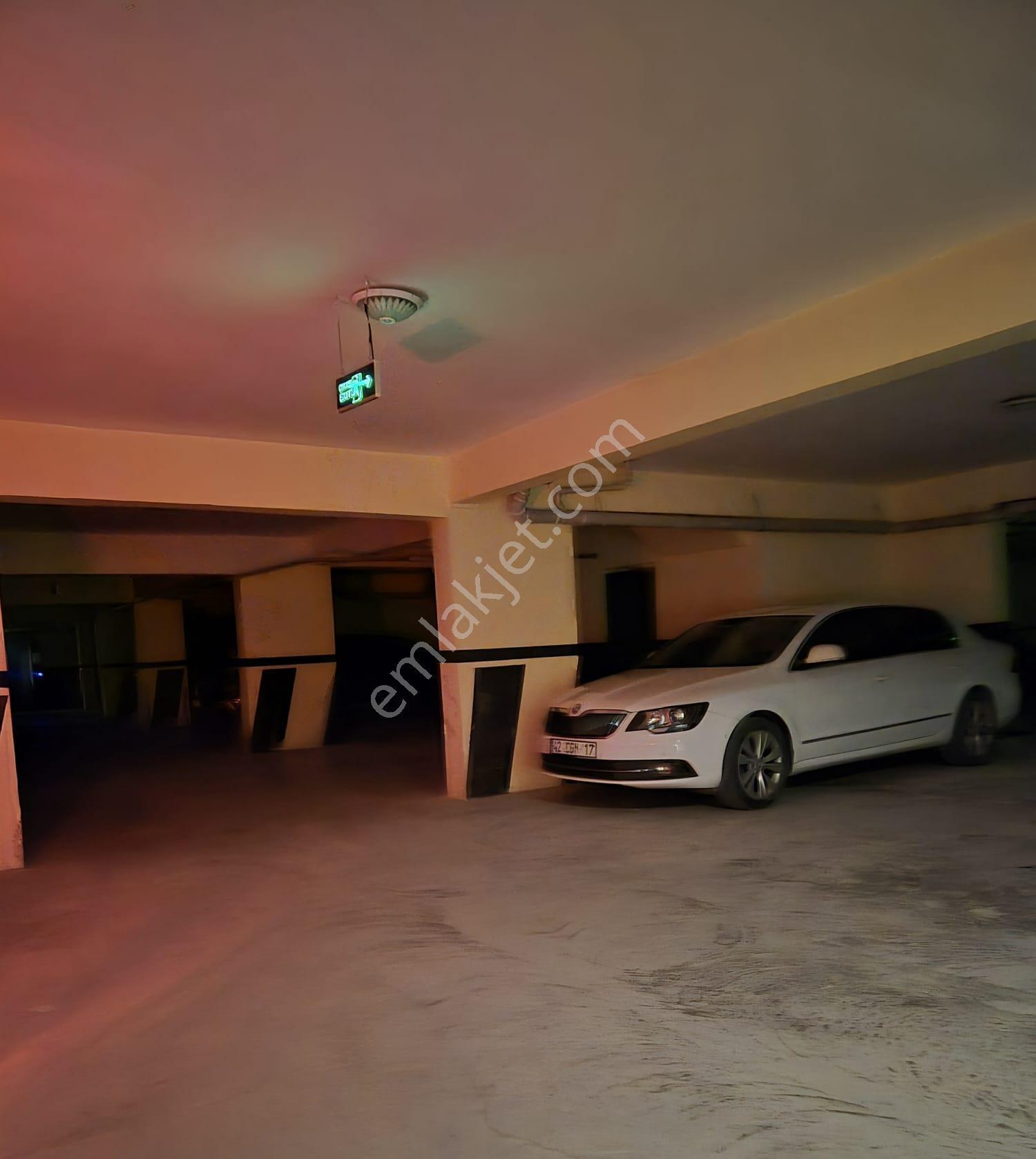 Sahibinden Site İçi Kapalı Otoparklı Ara Kat 4+1 Lüks Daire - Görsel 30