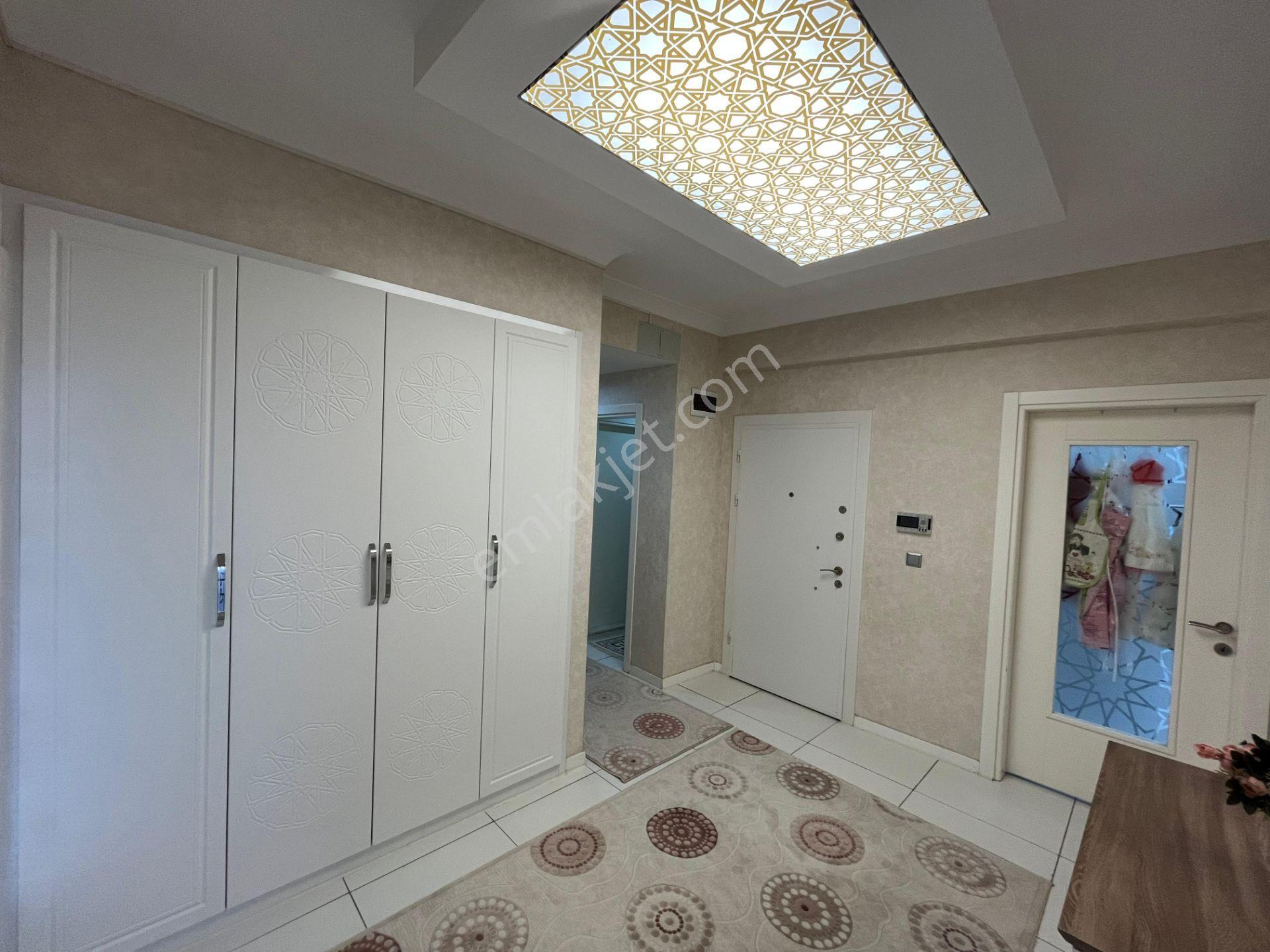 Sahibinden Site İçi Kapalı Otoparklı Ara Kat 4+1 Lüks Daire - Görsel 6