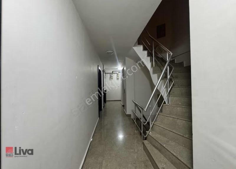 Liva Dan Altıeylül Fen Lisesi Yakını Eşyalı Arakat - Görsel 21