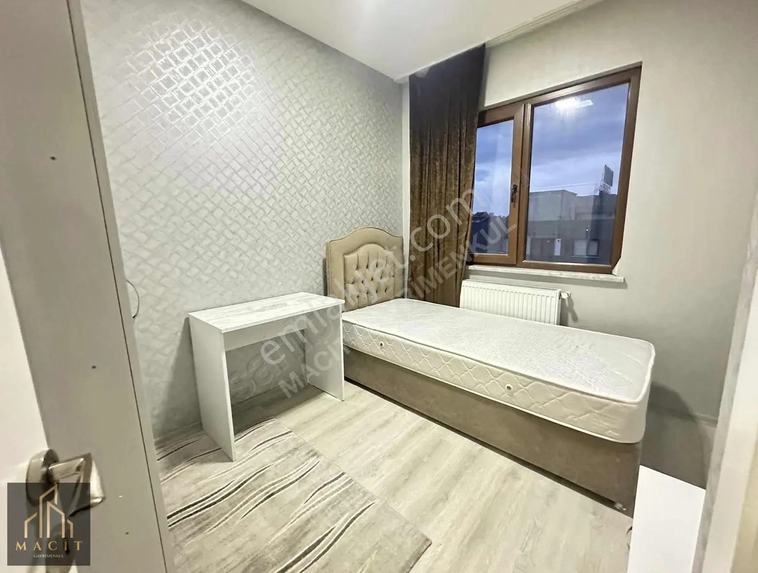 Macit'den Güvenlikli Sitede 3+1 Eşyalı Satılık Daire - Görsel 5