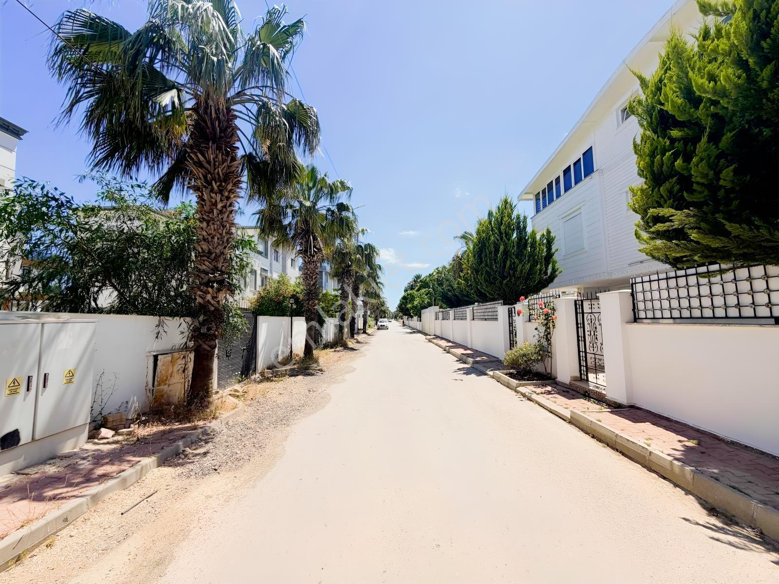 Kadriye Villalar Bölgesinde Eşyalı Ayrı Girişli İkiz Villa - Görsel 23