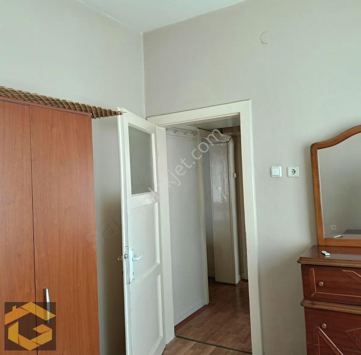 Aydınlıkevler'de Cadde Üzeri Eşyalı Kiralık 2+1 - Görsel 12
