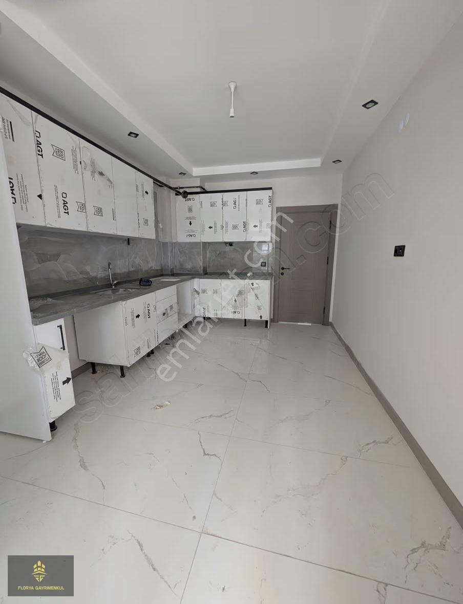 Havuzlu Site İçi Satılık Lüks 2+1 Köşe Daire Arakat - Görsel 14