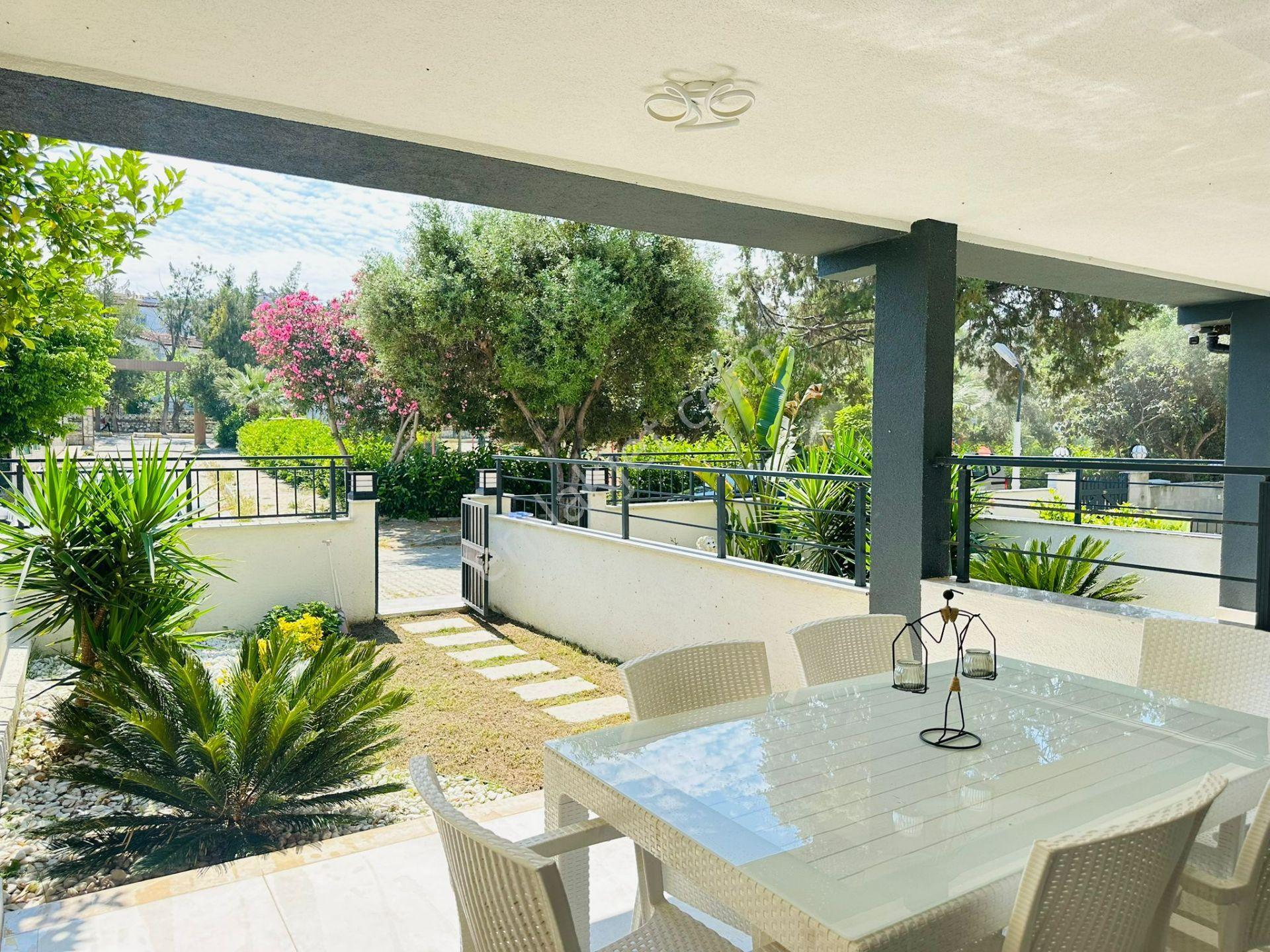 Kuşadası Kadınlar Denizine 100 Metre 4+1 Ultra Lüks Kiralık Villa - Görsel 30