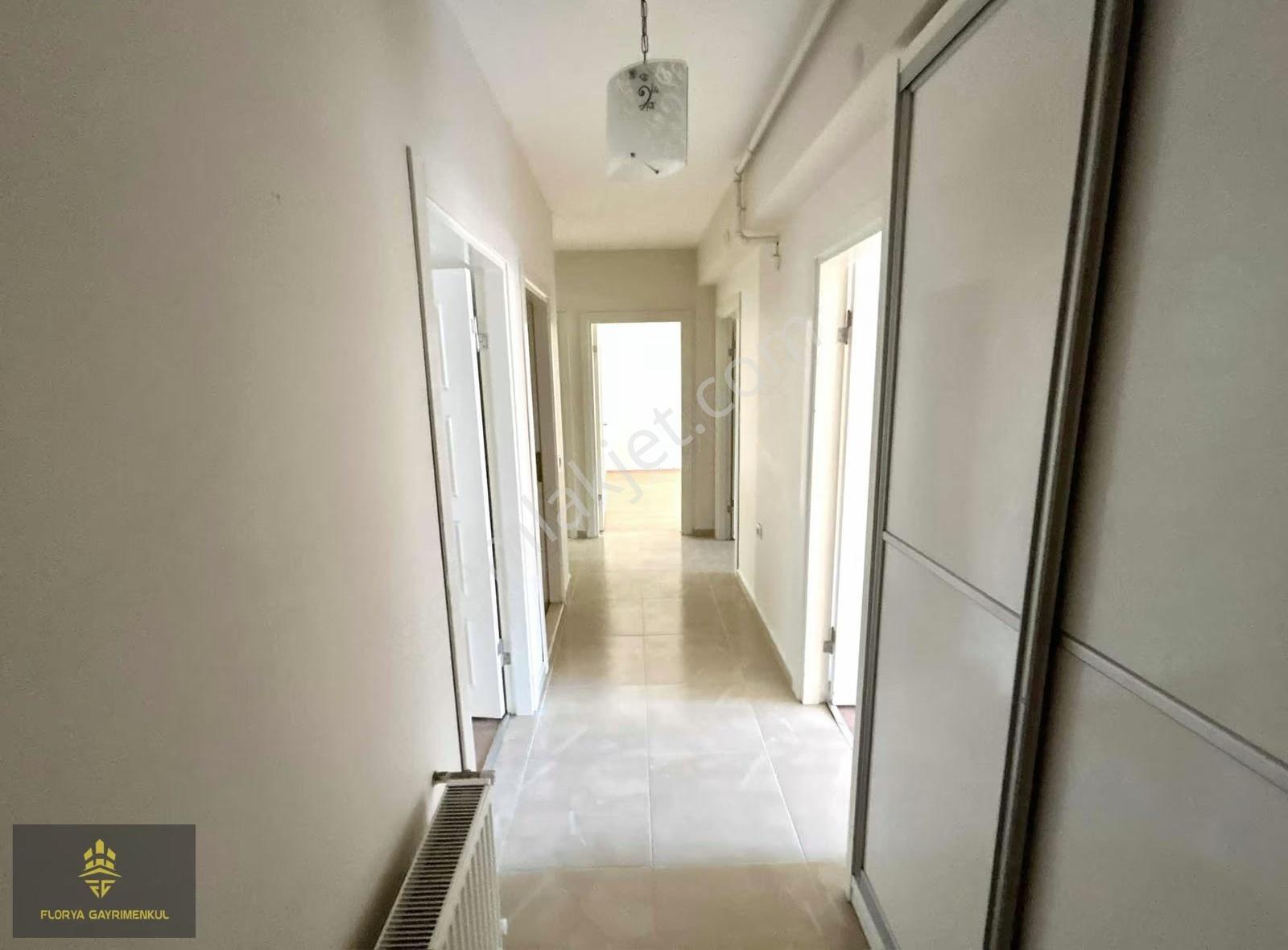 Vega Avm Yakını Cam Balkonlu Aile Apartmanı Temiz Ferah 3+1 - Görsel 2