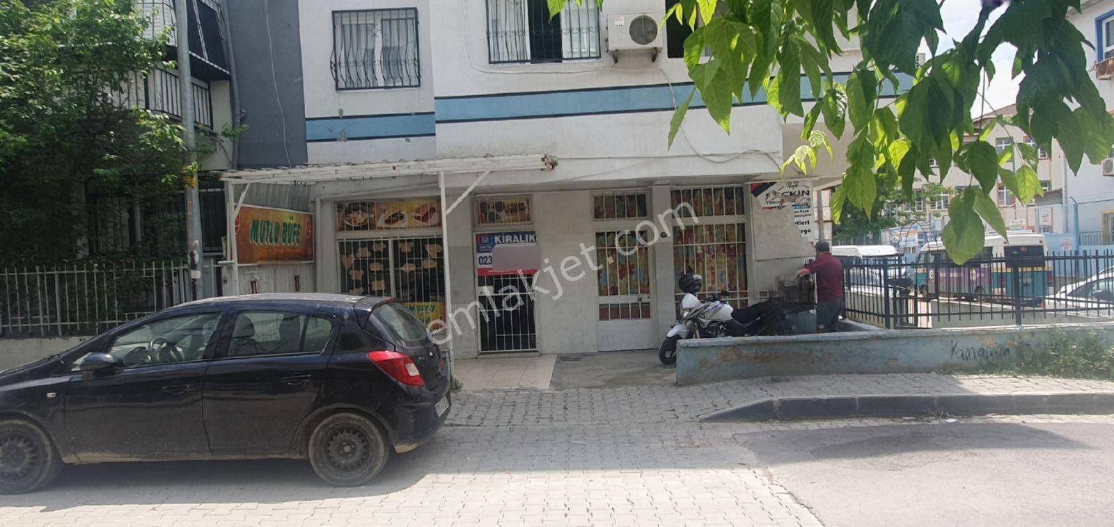 Buca Barış Mahalleside Kiralık Köşe Dükkan .. - Görsel 2