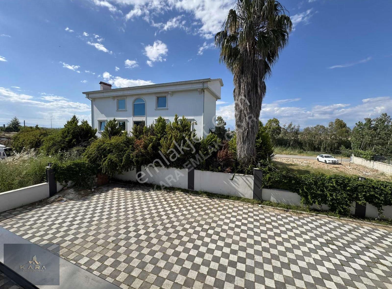 Antalya Belekte Havuzlu Site İçerisinde Arakat 2+1 Satılık Daire - Görsel 9