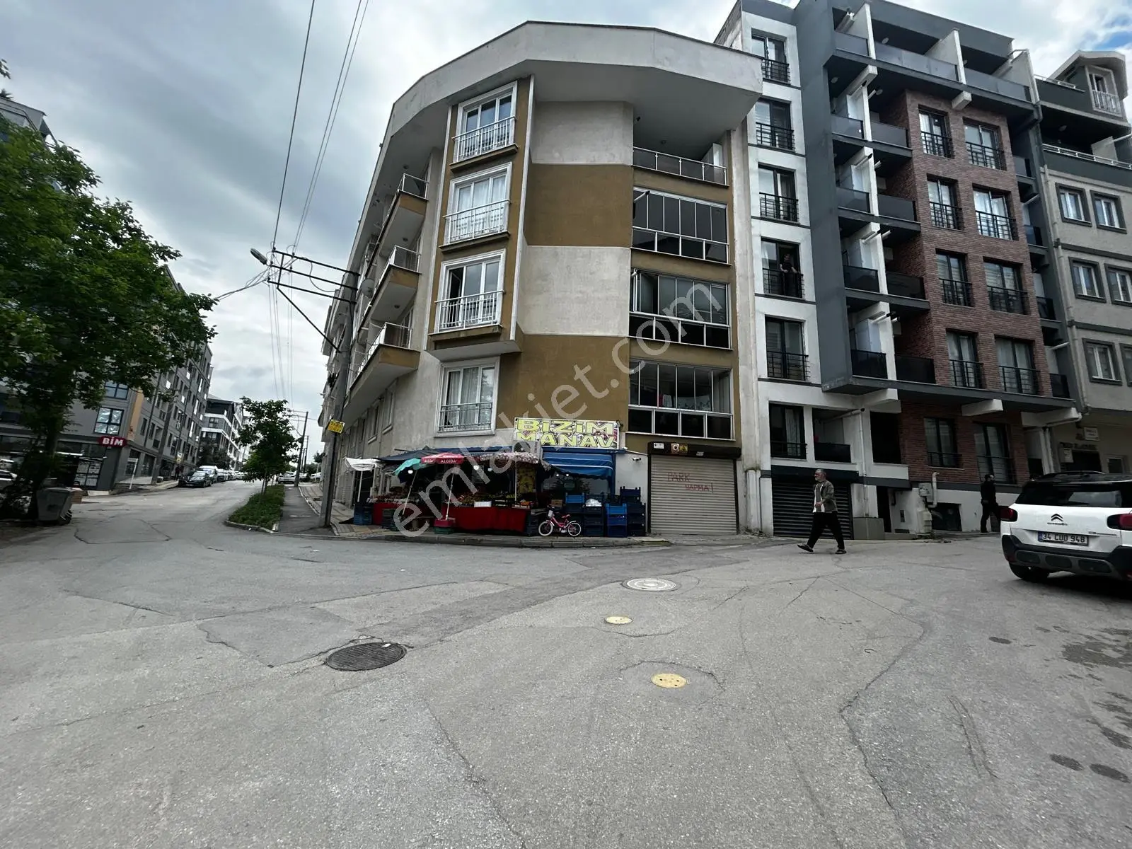 Erkan Doğan Emlak'dan Dulmupınarda Yeni Sitede Kiralık 1+1 Eşyalı Arakatta Daire - Görsel 25