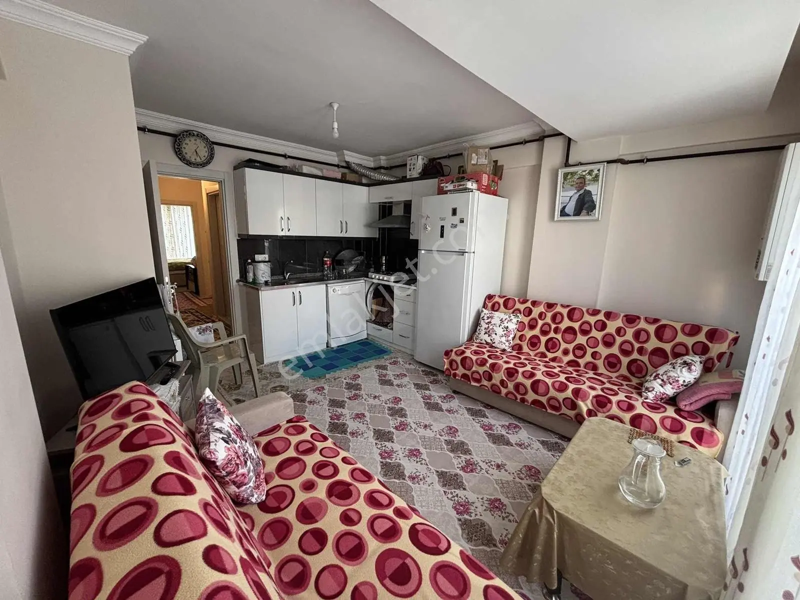 Salihli Satılık 1+1 Müşterek Otoparklı Daire Cumhuriyet Mah.