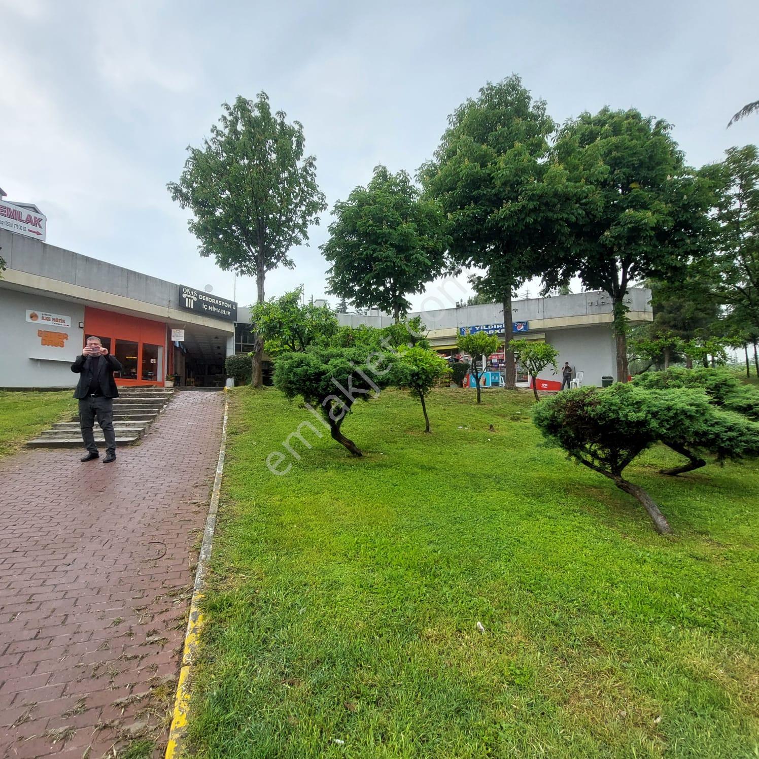 Atakent Mah.1.etap 200m2 Kurumsal Marketlere Kiralık Dükkan - Görsel 14