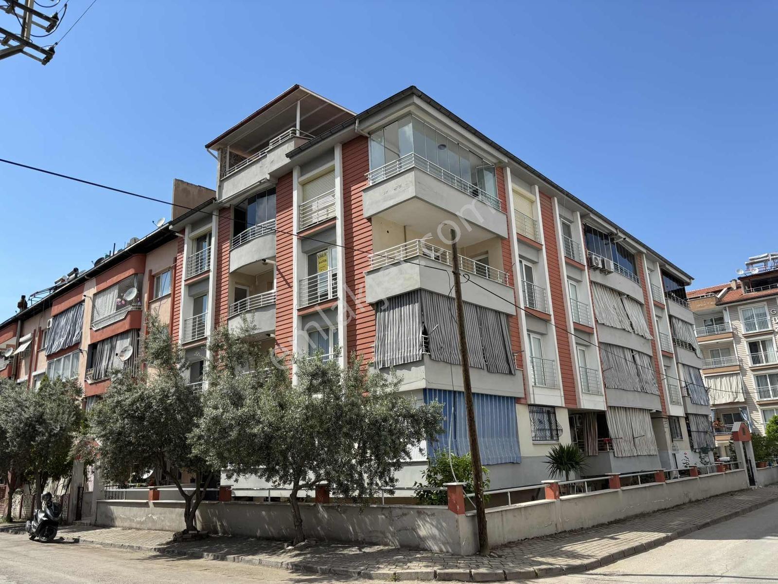 Salihli Kiralık 3+1 Daire Engelliler Parkı Civarı