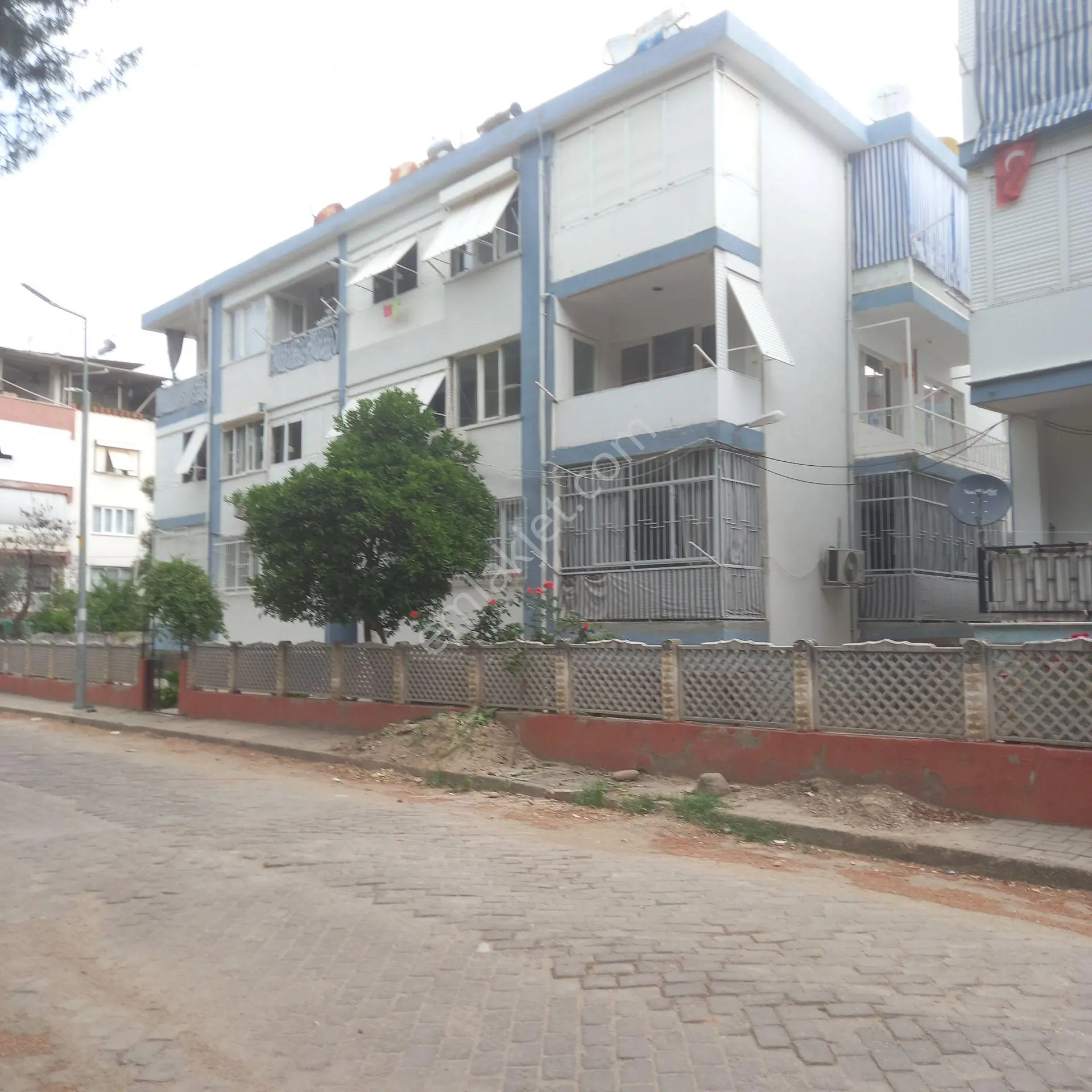 Dönertaş Emlaktan 3+1 Ve 2 Balkonlu Daire Park Manzaralı Daire - Görsel 2