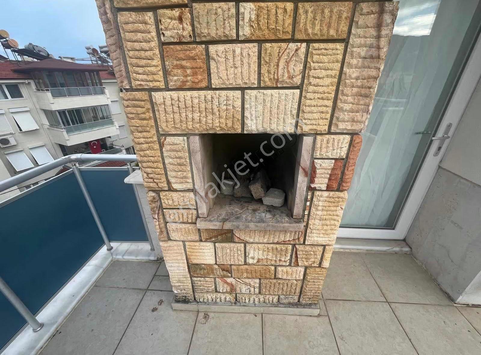 Akçay Köşemden Deniz Manzaralı Tek Tapu İki Daire Eşyalı Satılık - Görsel 31