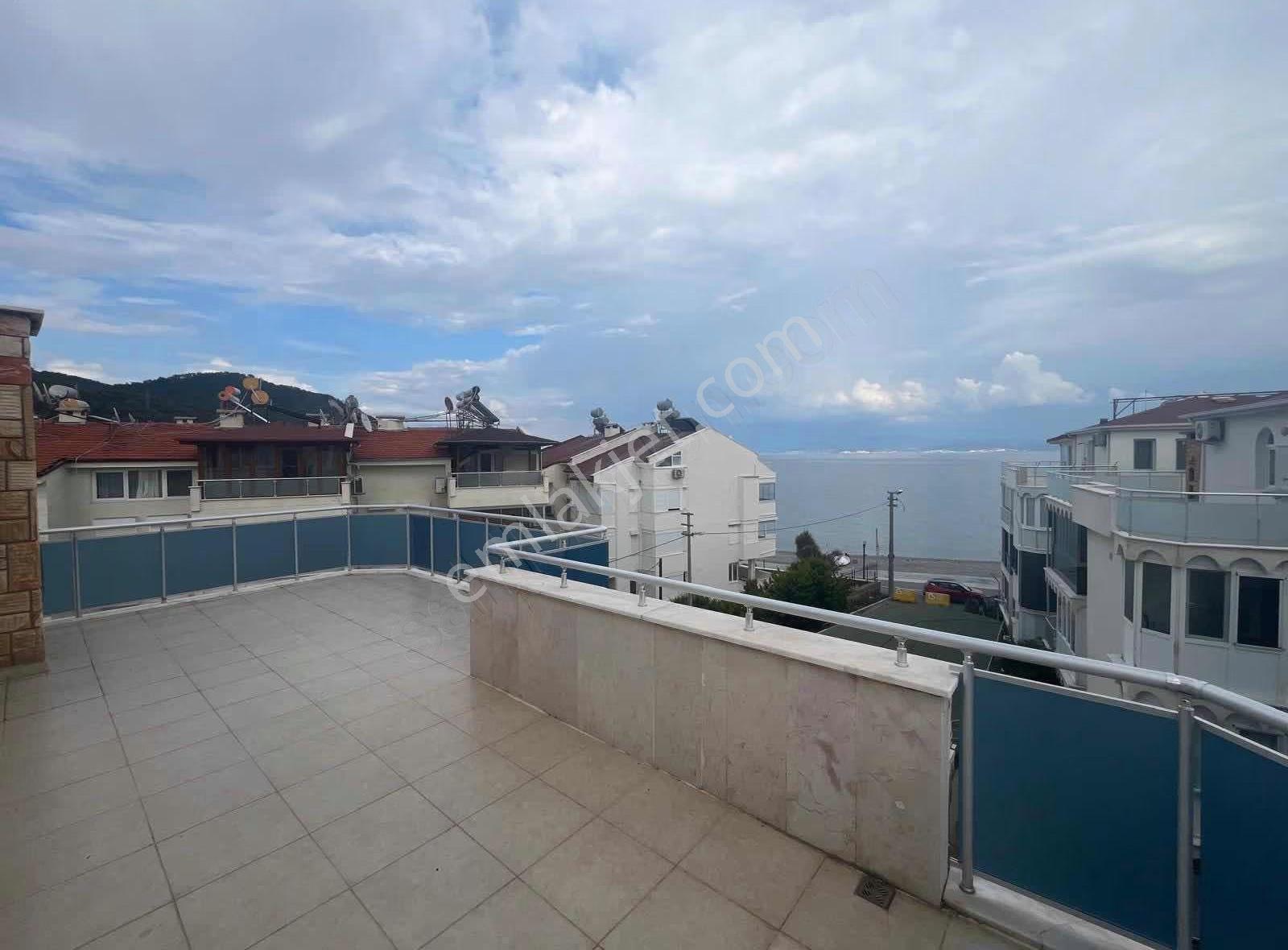 Akçay Köşemden Deniz Manzaralı Tek Tapu İki Daire Eşyalı Satılık - Görsel 18