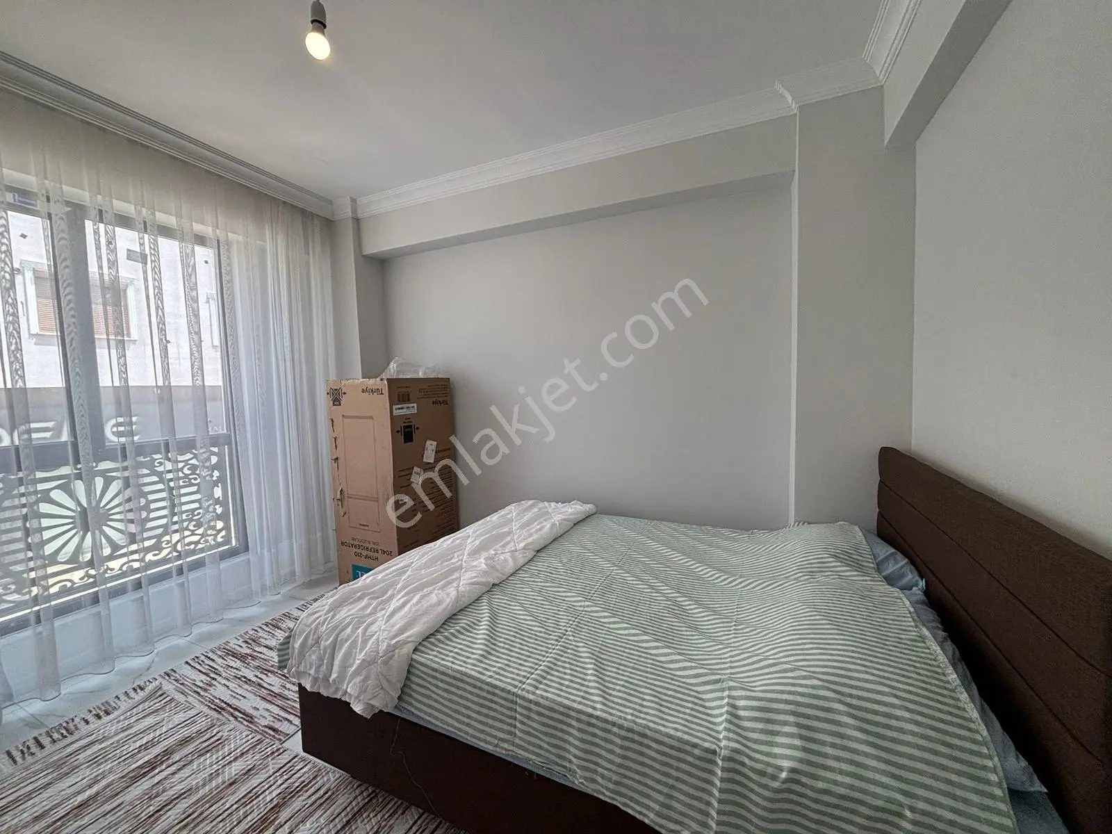 Yaman'dan Bolvadin İmaret Mah. Eşyalı 2 Adet 1+1 Daireler - Görsel 4