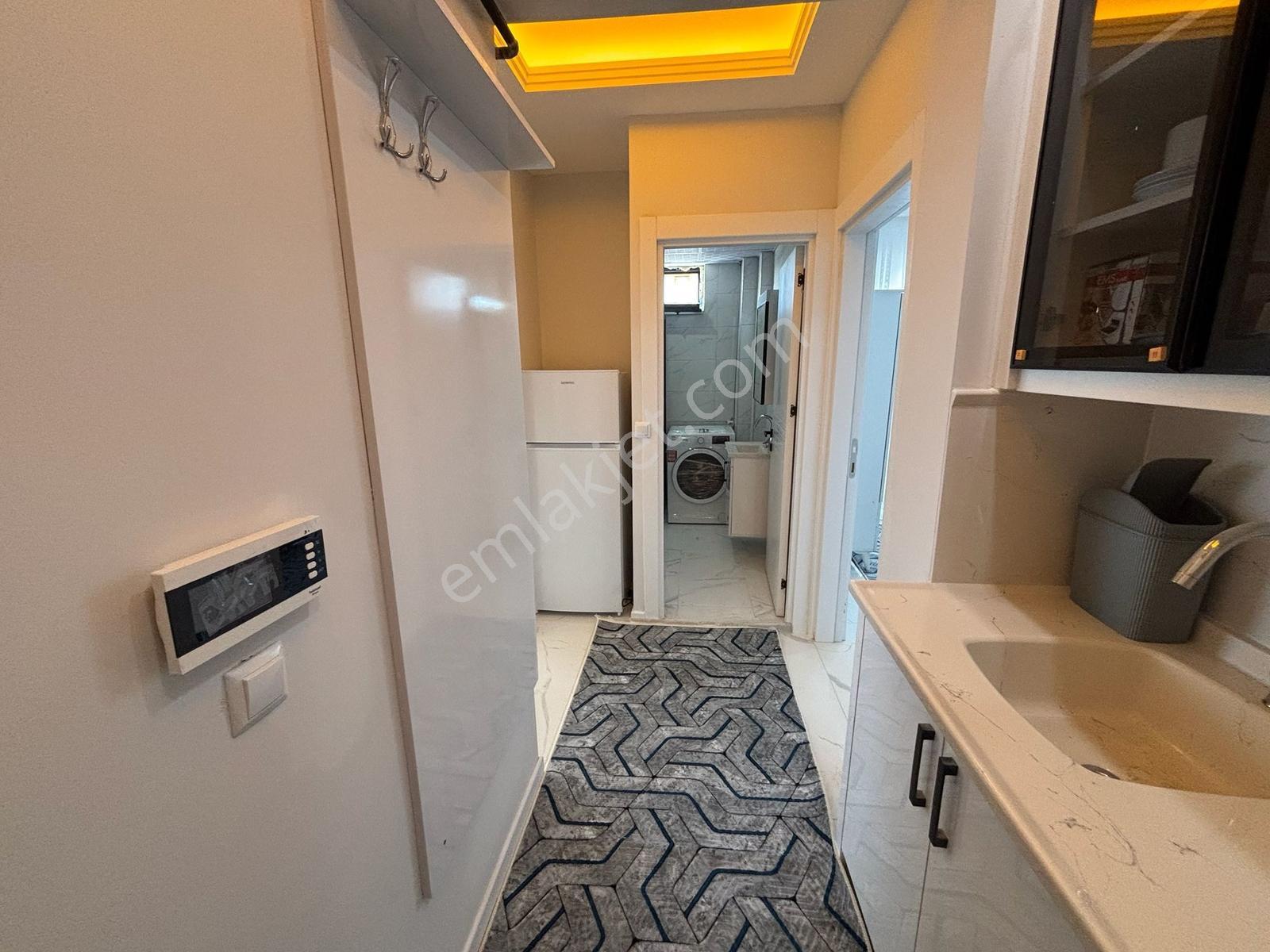 Yaman'dan Bolvadin İmaret Mah. Eşyalı 2 Adet 1+1 Daireler - Görsel 9