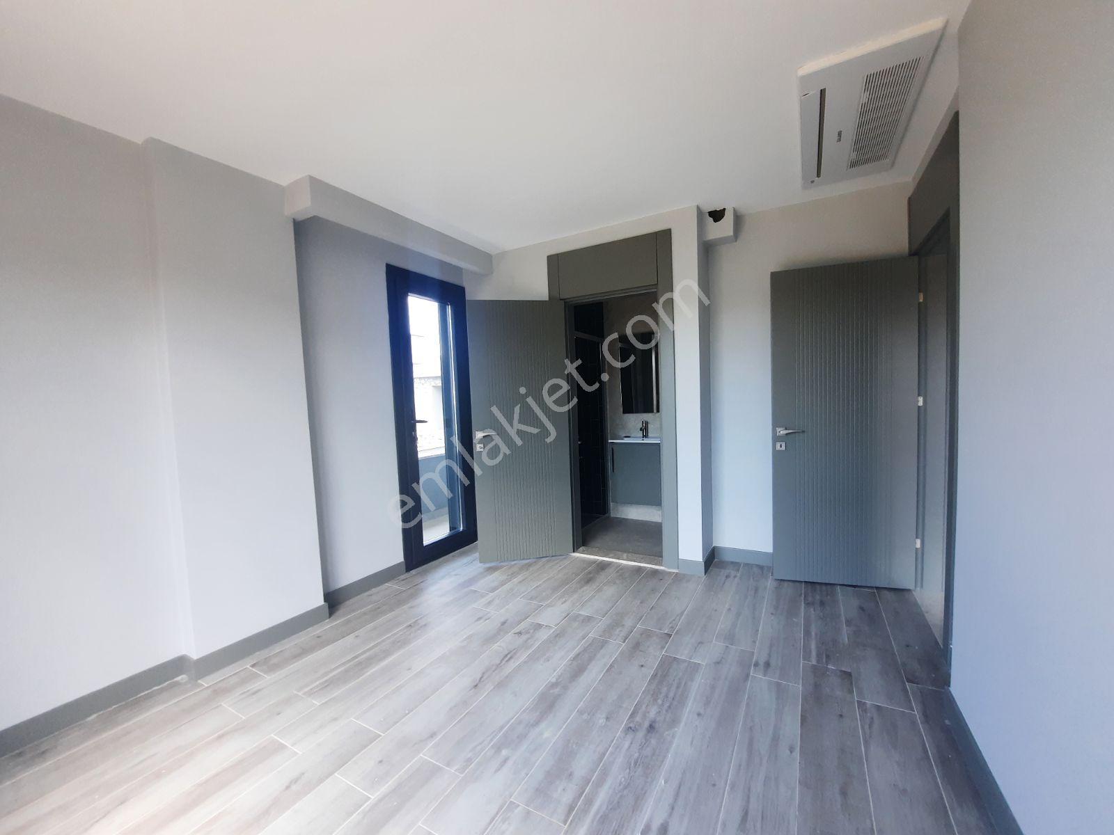 Rw Nefes Gayrimenkulden Satılık Pelitköy De Denize Sıfır Villa - Görsel 23