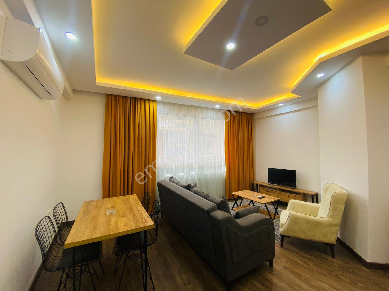 Kuşadası Merkezde Heryere Yürüyüş Mesafesinde 1+1 Kiralık Lüks Ferah Daire - Görsel 19