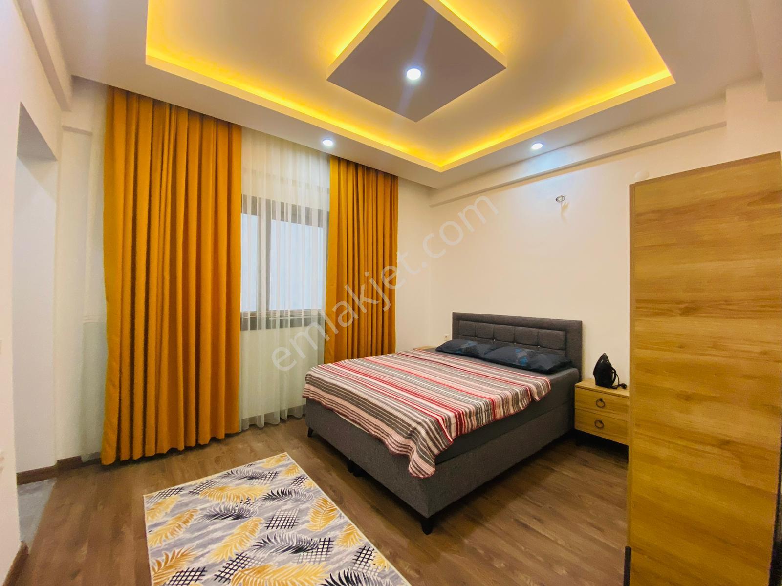 Kuşadası Merkezde Heryere Yürüyüş Mesafesinde 1+1 Kiralık Lüks Ferah Daire - Görsel 11