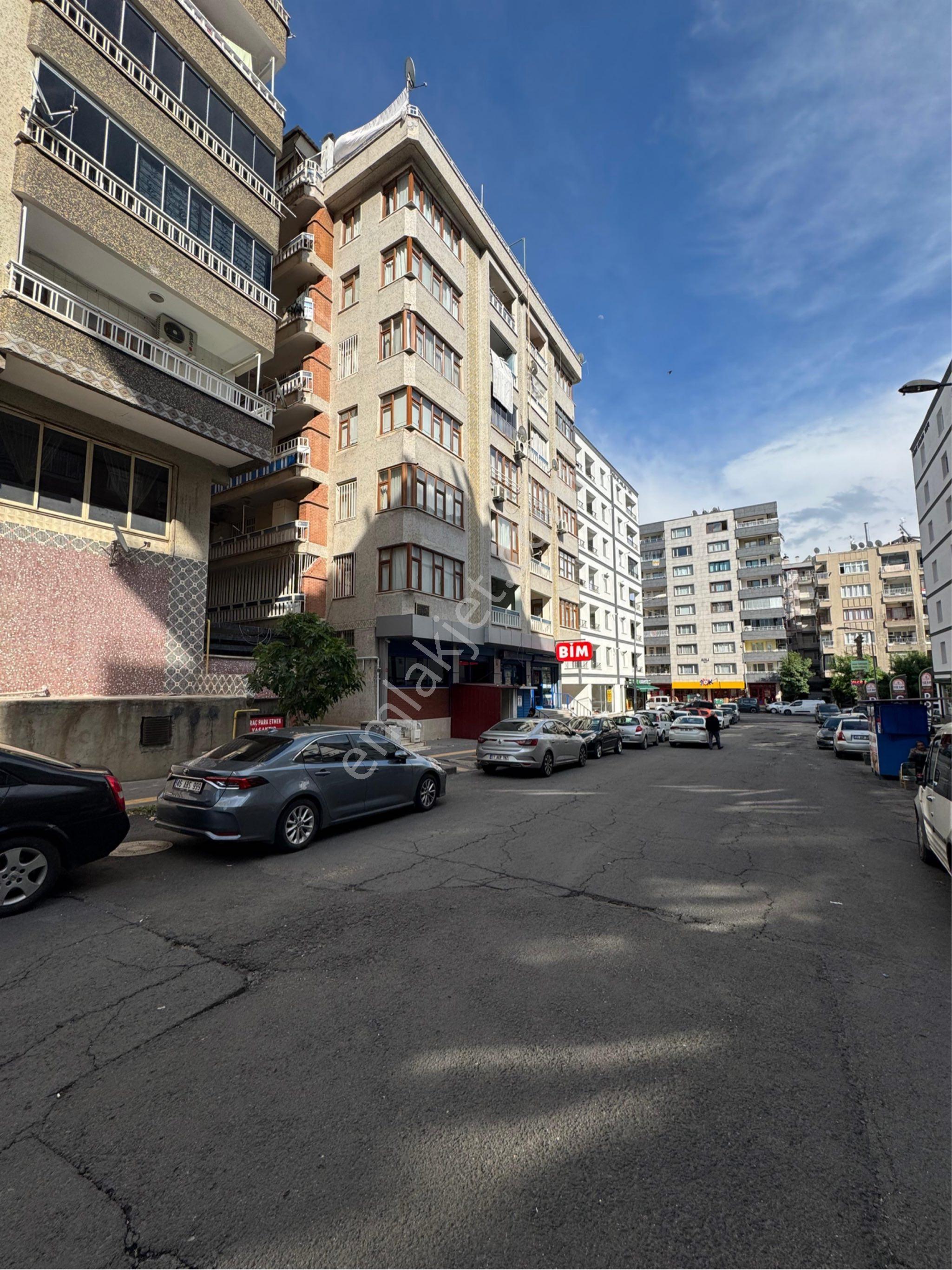 Vilayet Valilik Arkası Kiralık 4+1 Daire - Görsel 2